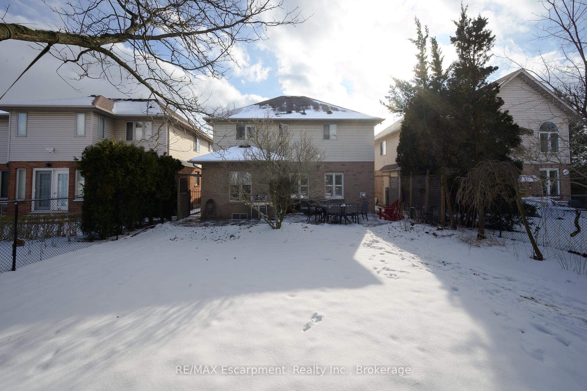 Photo 29 of 28 Steeplechase Drive, Hamilton, Meadowlands — HOMEH