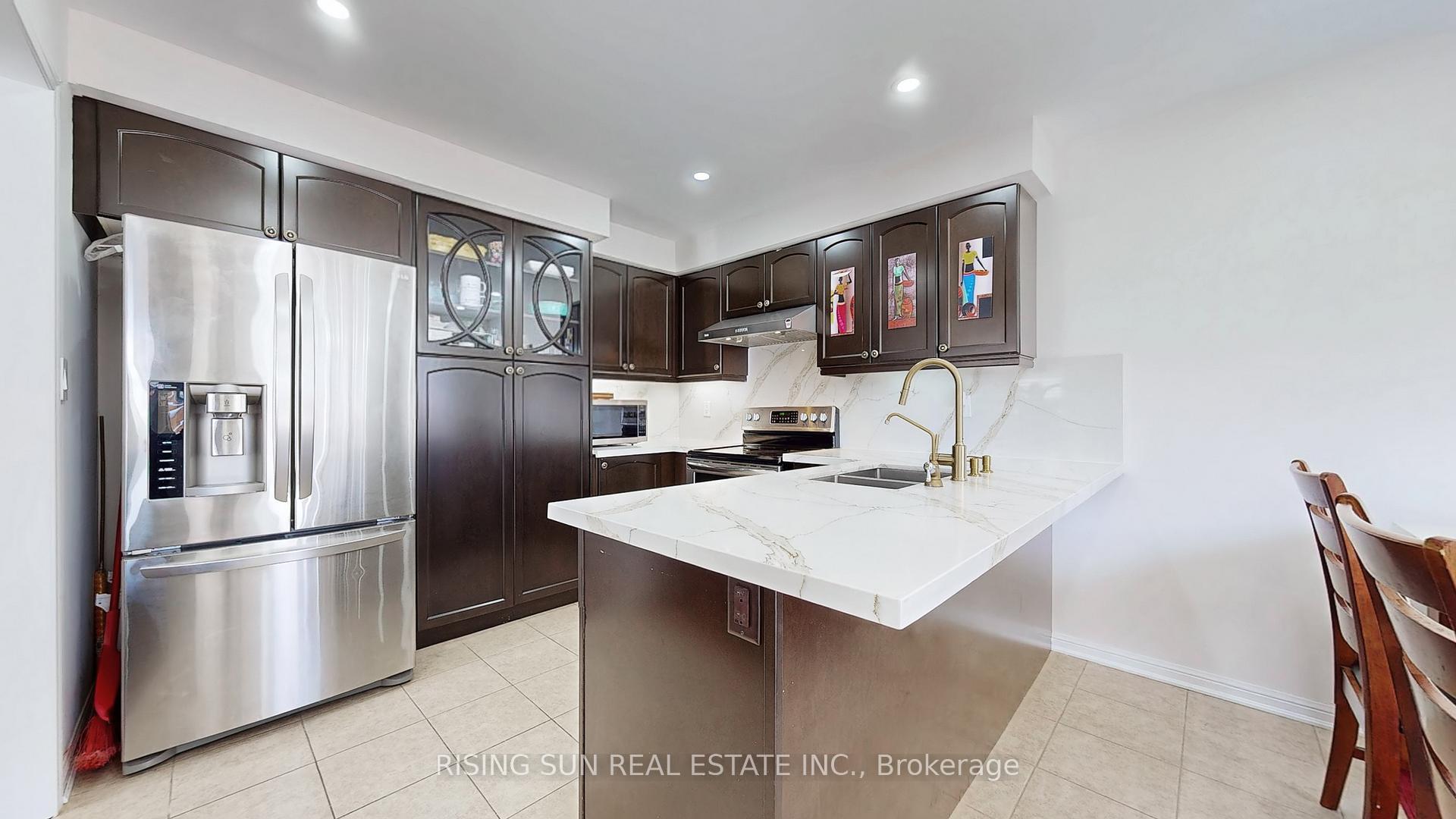 Photo 8 of 185 Lockwood Road, Brampton, Fletcher's West — HOMEH
