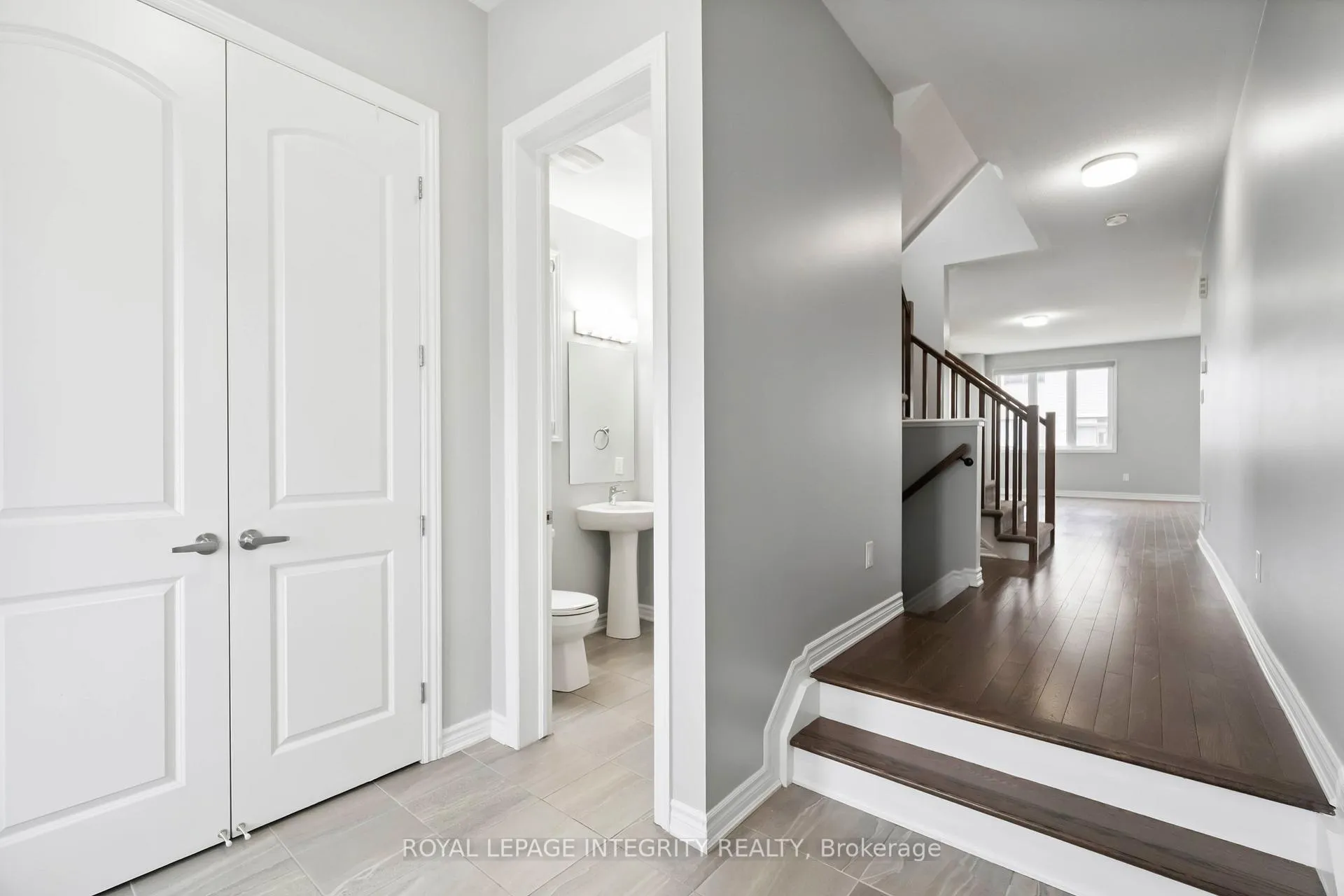 Photo 7 of 95 Mesa Drive, Ottawa, Barrhaven - Half Moon Bay — HOMEH