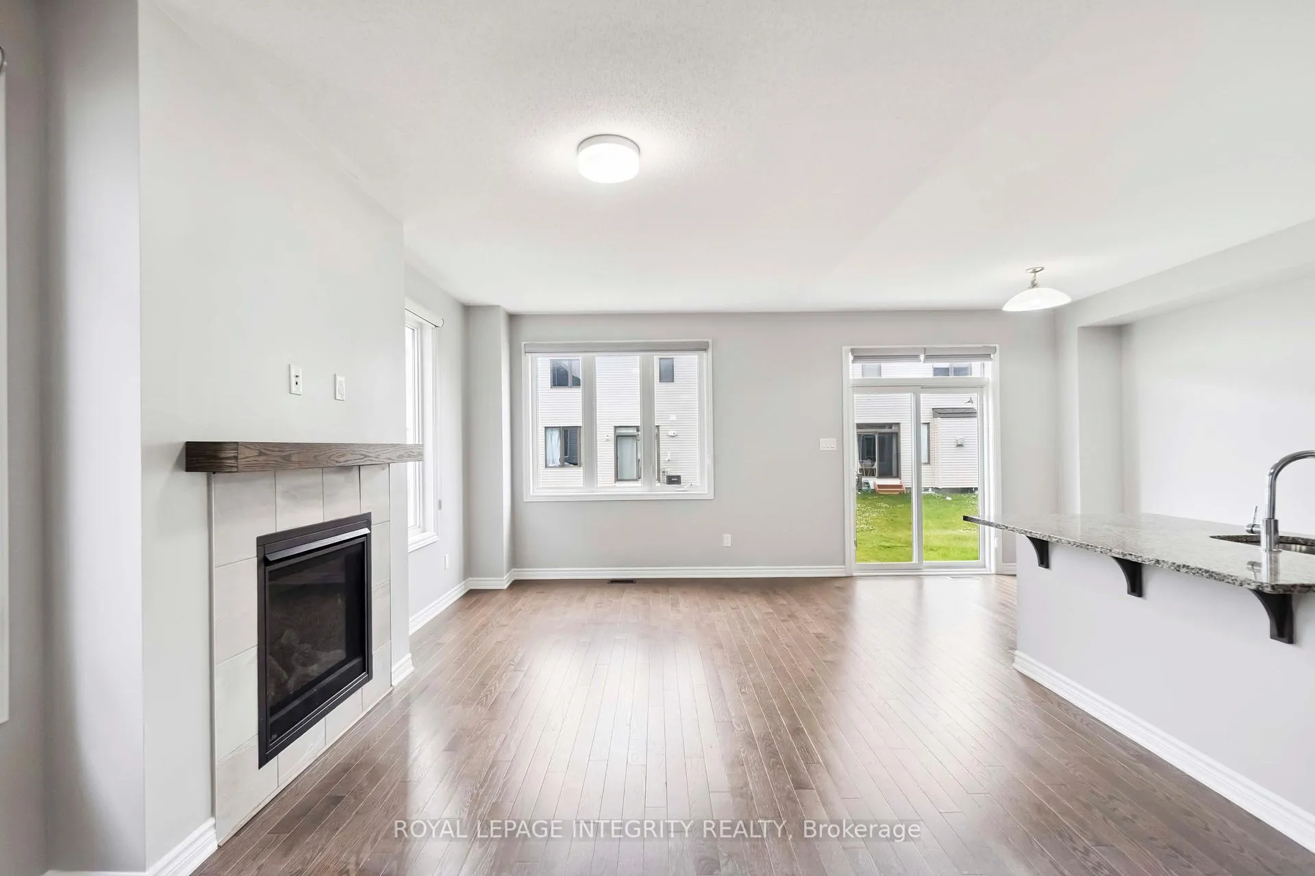 Photo 10 of 95 Mesa Drive, Ottawa, Barrhaven - Half Moon Bay — HOMEH