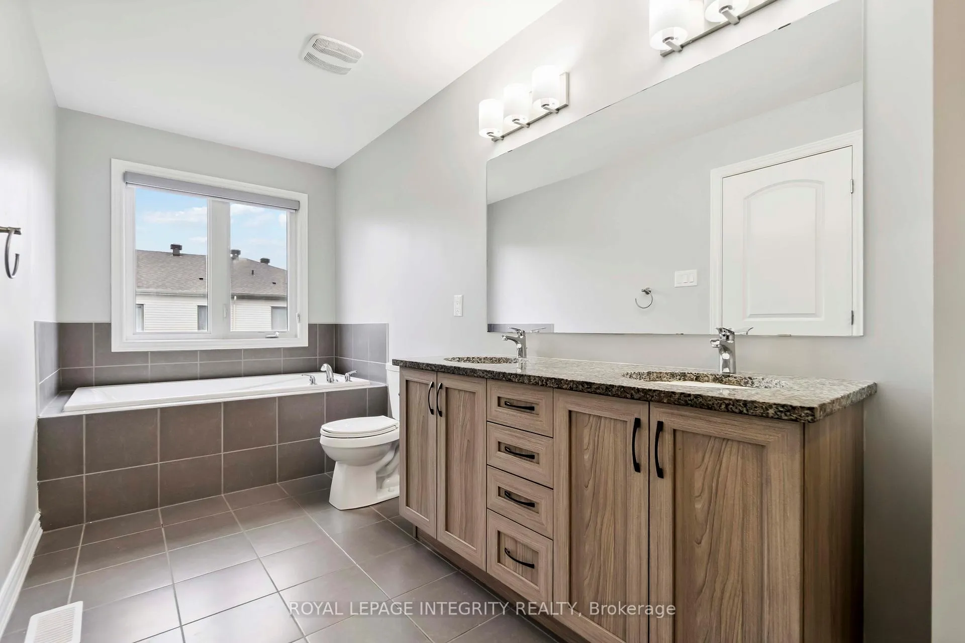 Photo 31 of 95 Mesa Drive, Ottawa, Barrhaven - Half Moon Bay — HOMEH