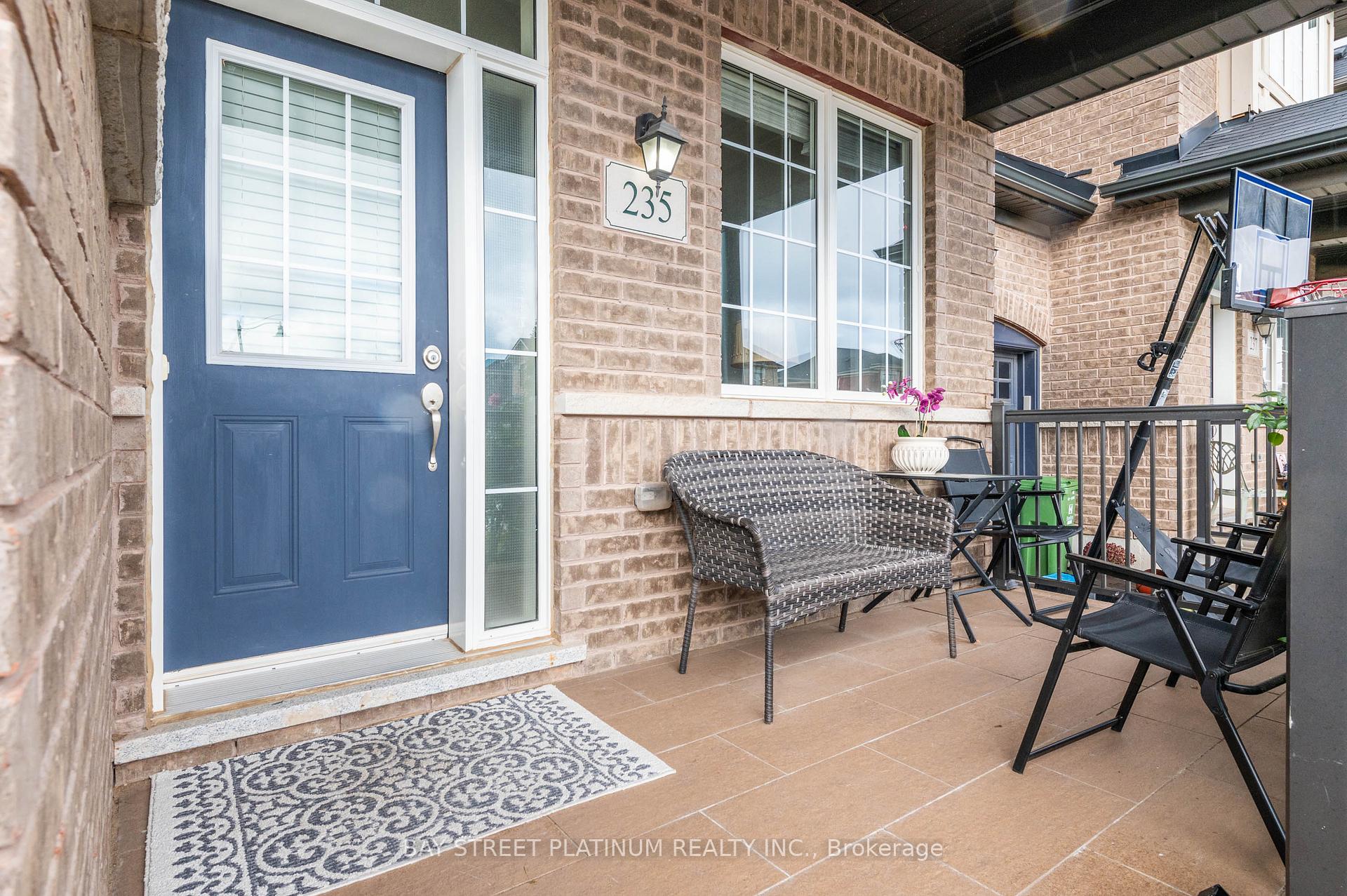 Photo 3 of 235 Skinner Road, Hamilton, Waterdown — HOMEH