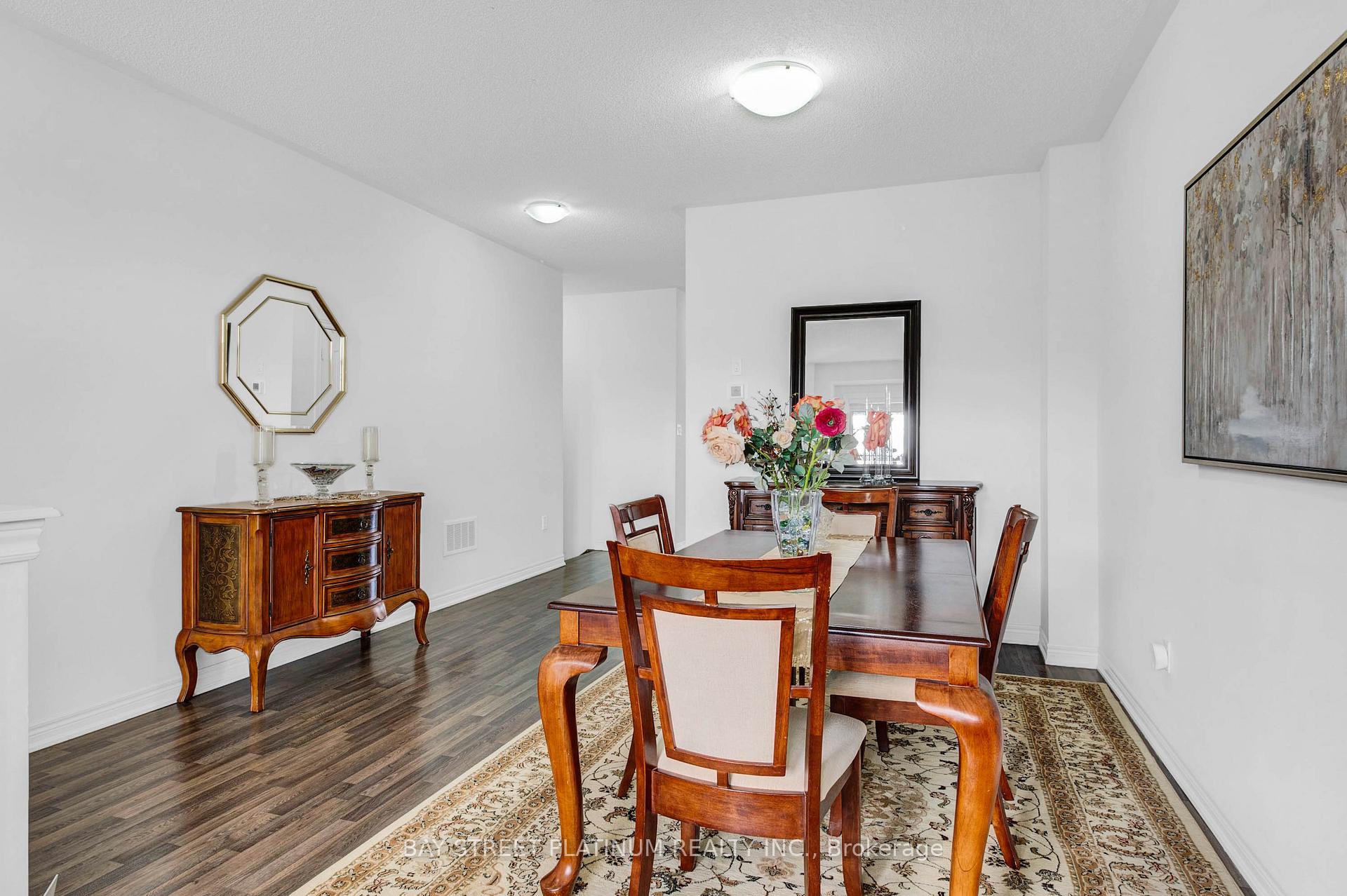 Photo 6 of 235 Skinner Road, Hamilton, Waterdown — HOMEH