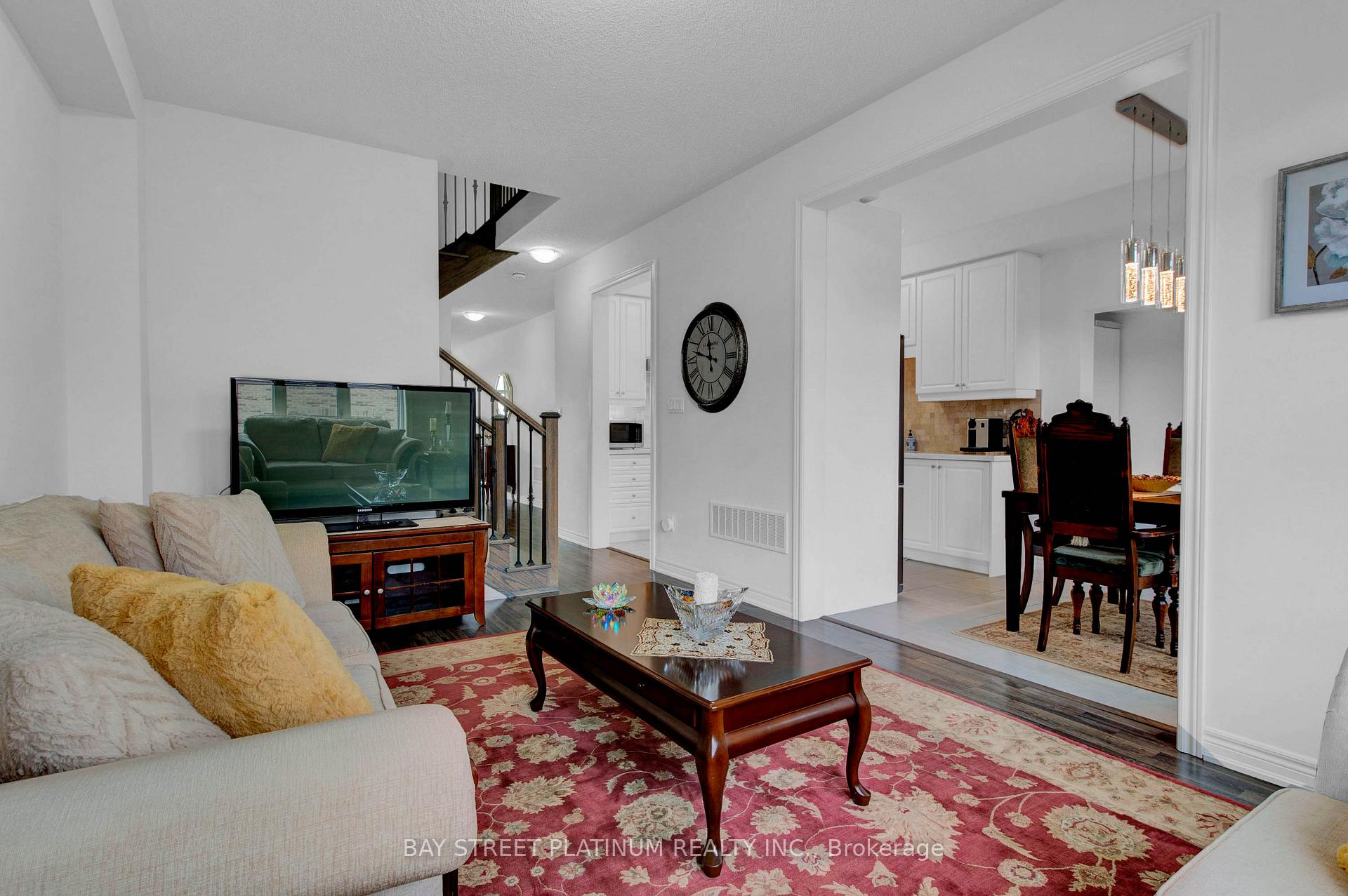 Photo 10 of 235 Skinner Road, Hamilton, Waterdown — HOMEH