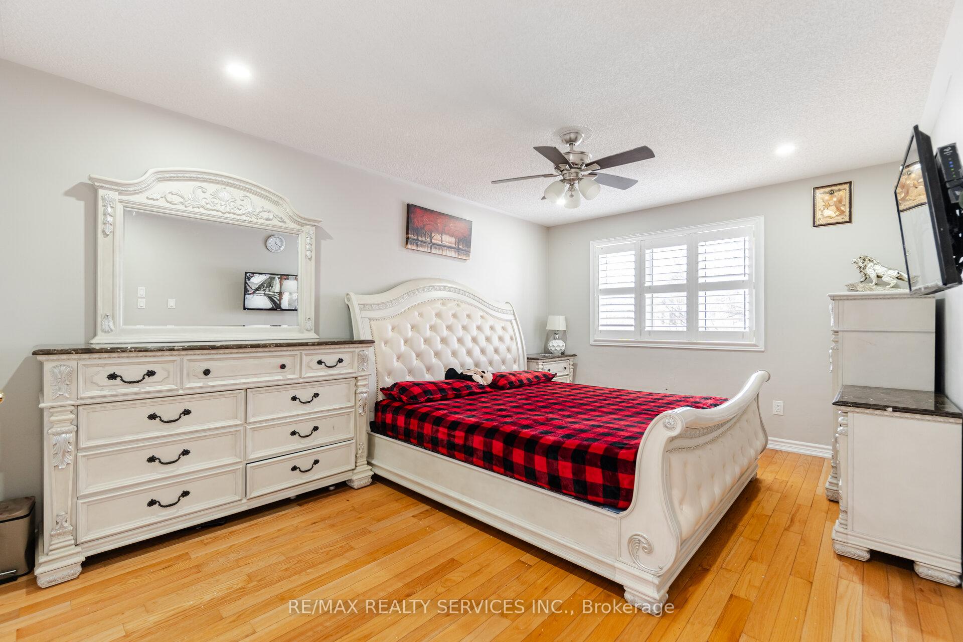 Photo 27 of 67 Stoneledge Circle, Brampton, Sandringham-Wellington — HOMEH