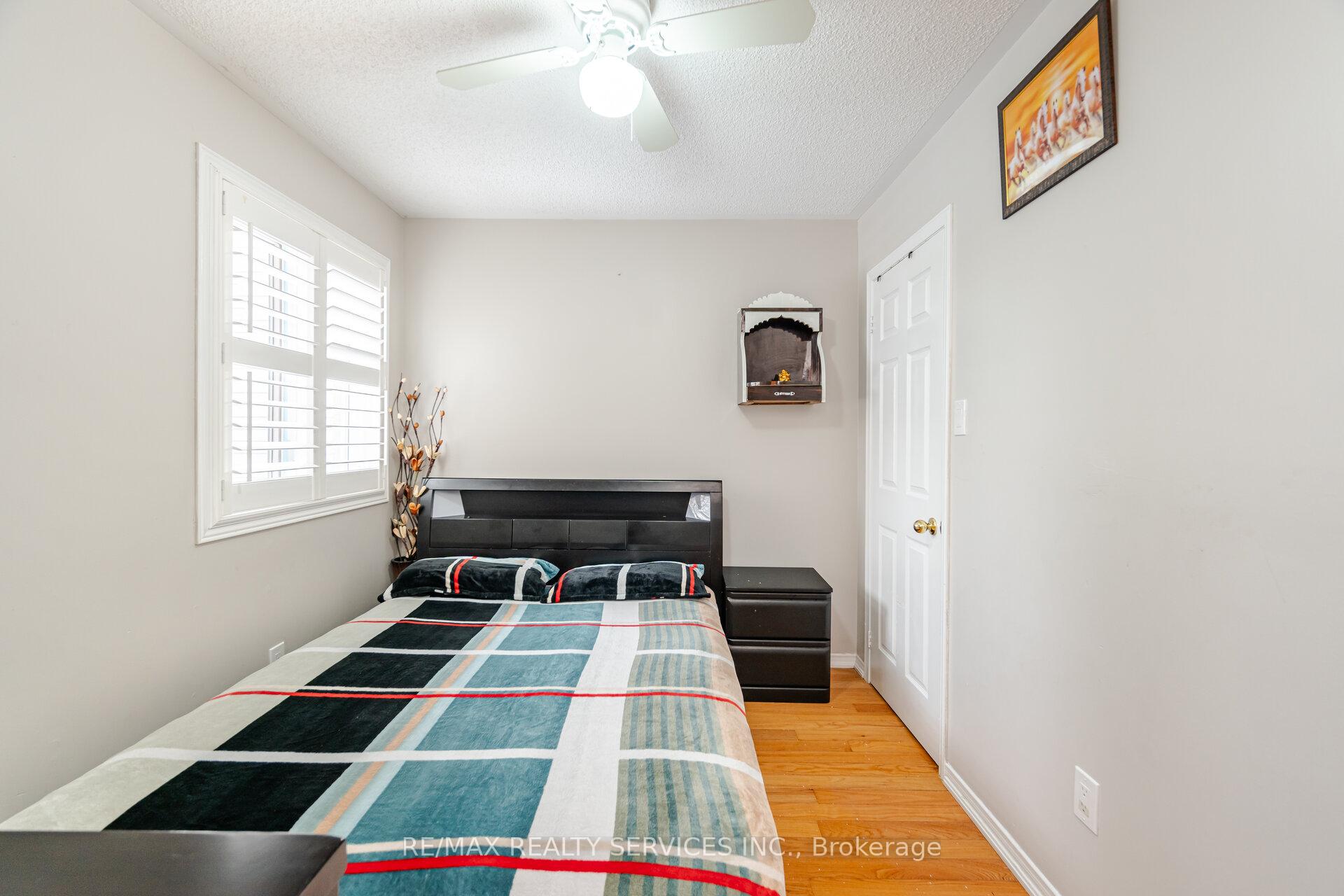 Photo 32 of 67 Stoneledge Circle, Brampton, Sandringham-Wellington — HOMEH