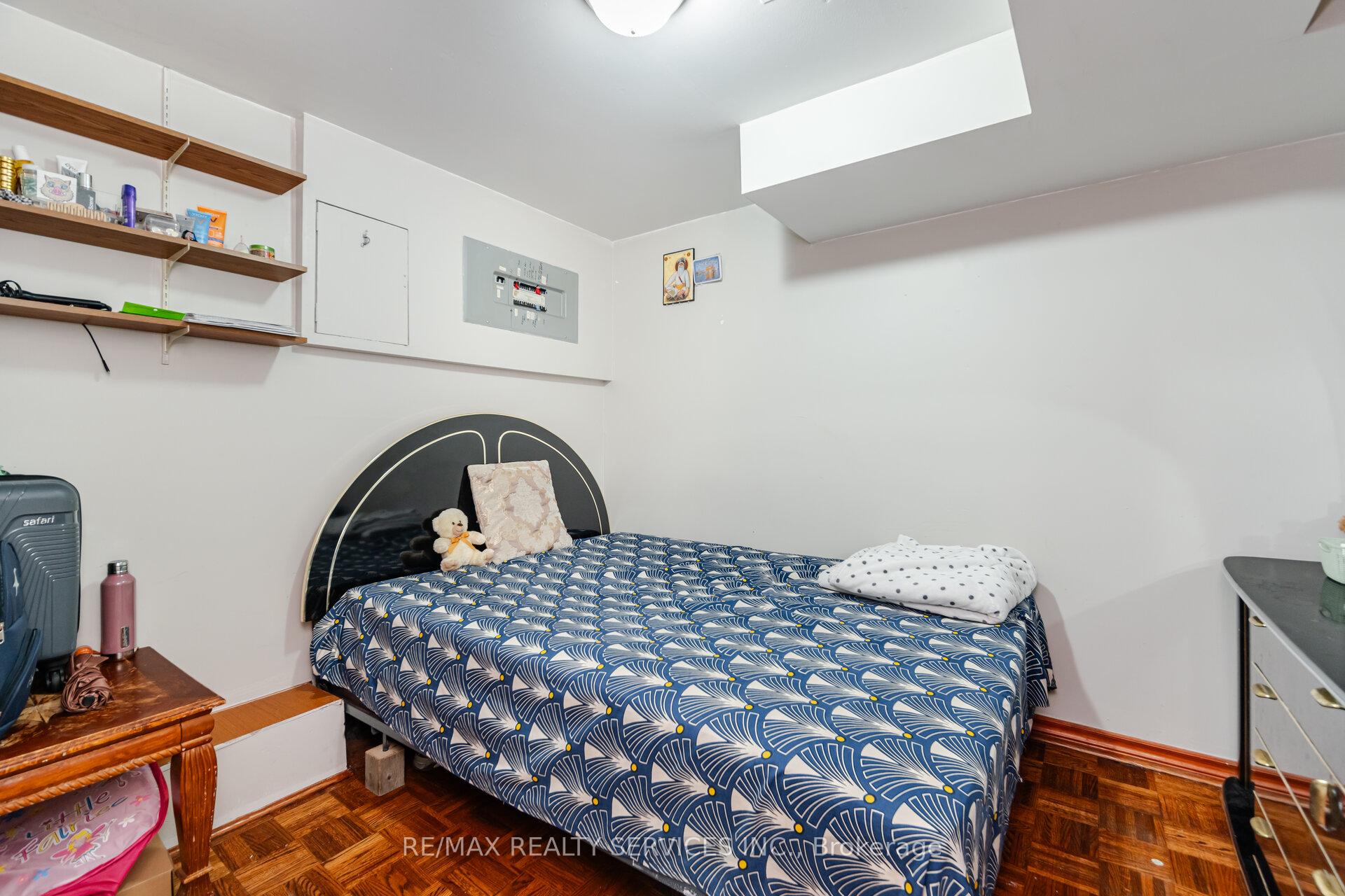 Photo 44 of 67 Stoneledge Circle, Brampton, Sandringham-Wellington — HOMEH