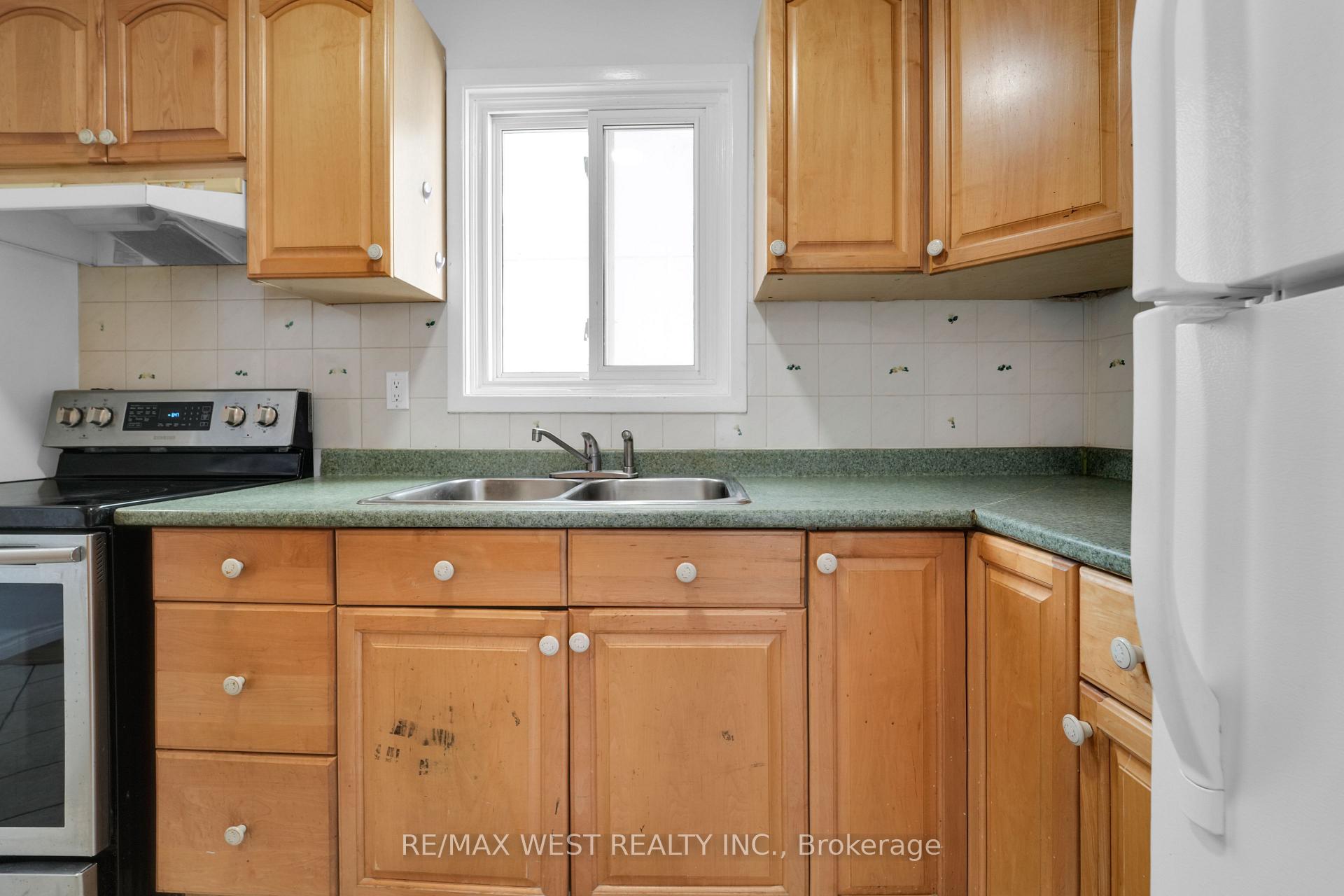 Photo 10 of 18 Jasmine Square, Brampton, Northgate — HOMEH