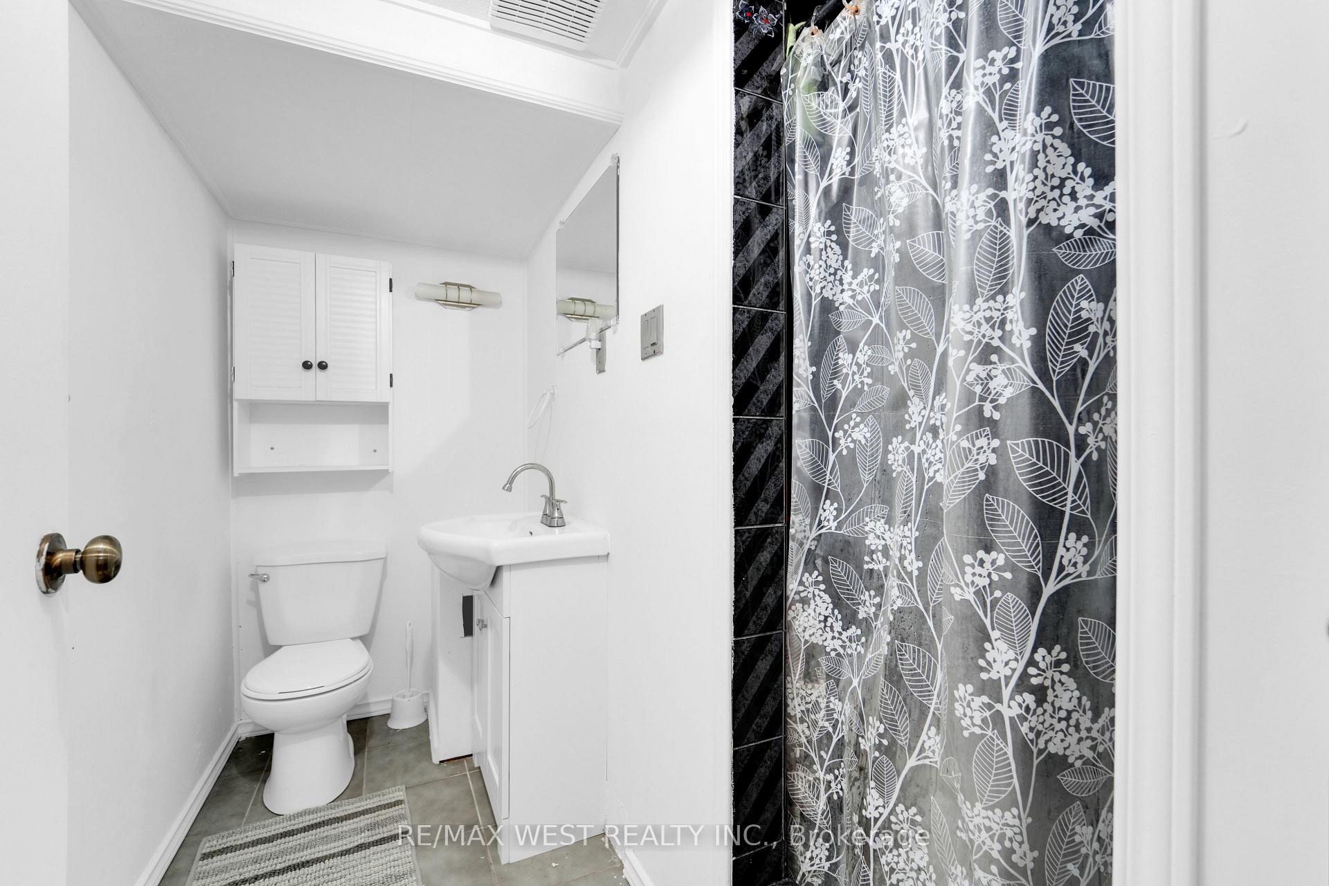 Photo 34 of 18 Jasmine Square, Brampton, Northgate — HOMEH