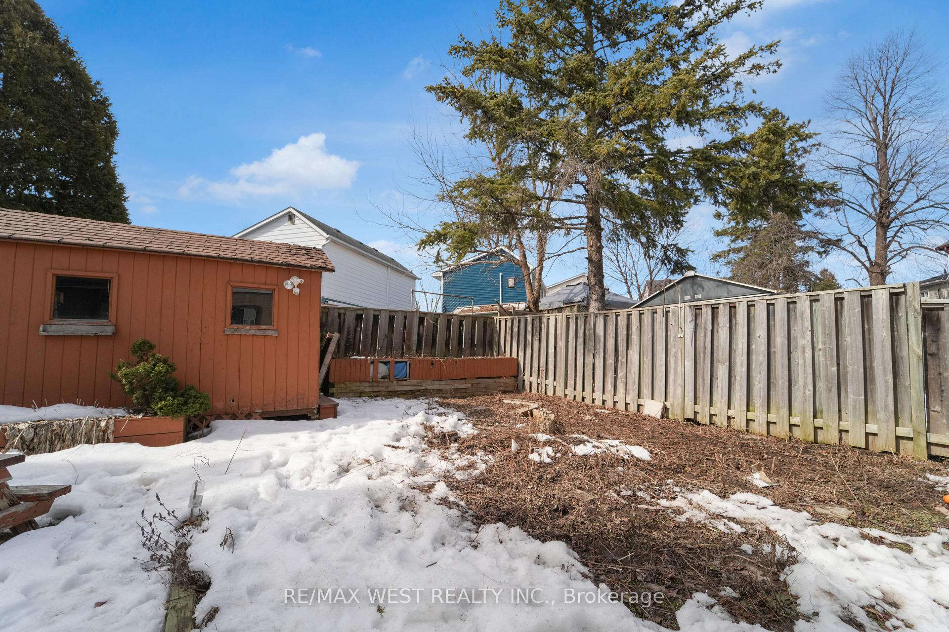 Photo 37 of 18 Jasmine Square, Brampton, Northgate — HOMEH