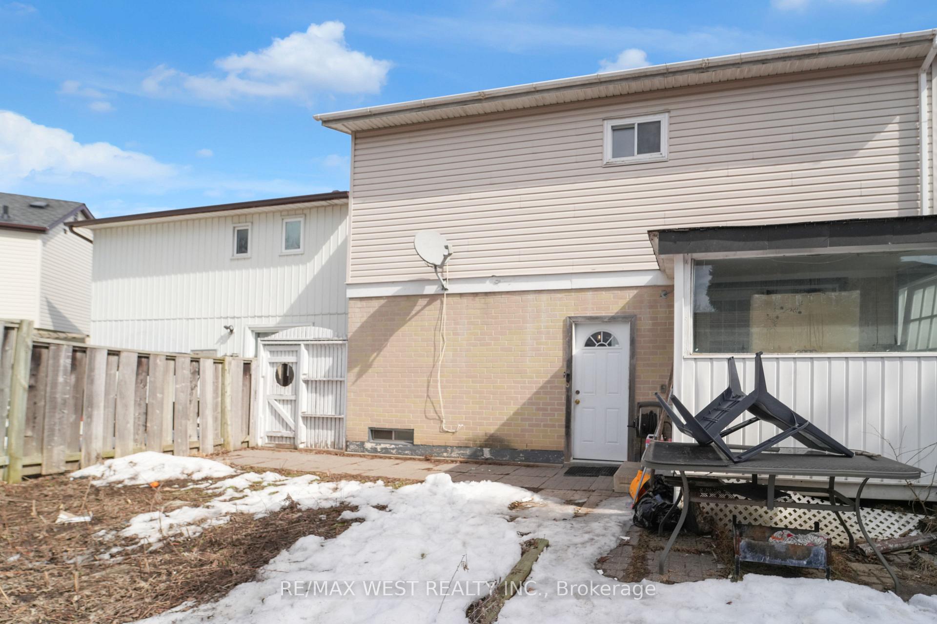 Photo 38 of 18 Jasmine Square, Brampton, Northgate — HOMEH