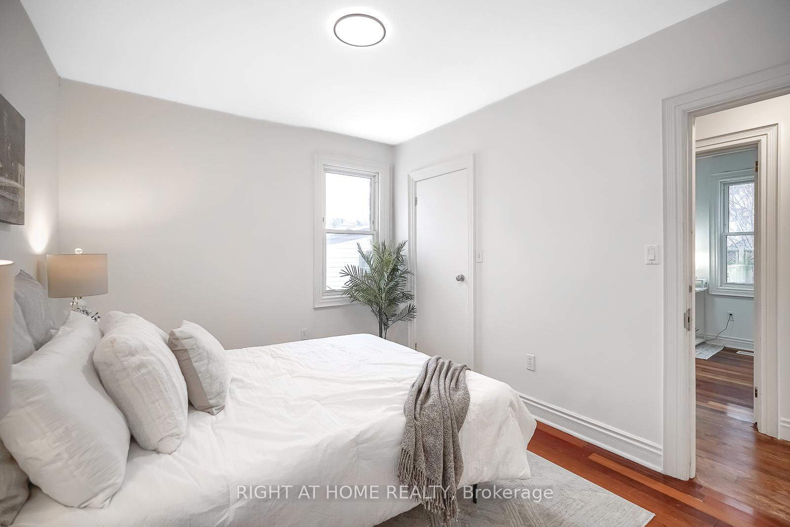 Photo 20 of 108 King Street E, Hamilton, Dundas — HOMEH