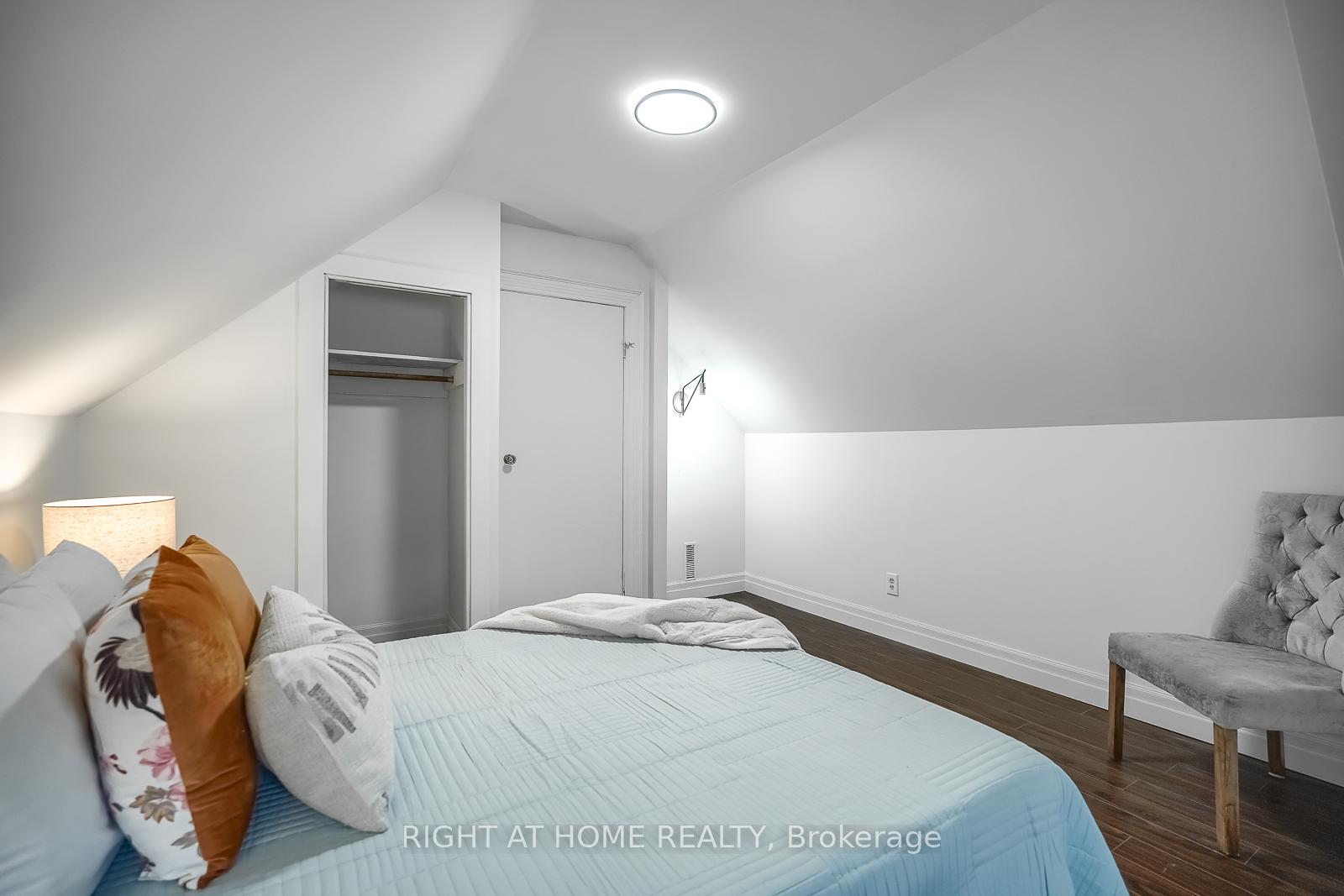 Photo 28 of 108 King Street E, Hamilton, Dundas — HOMEH