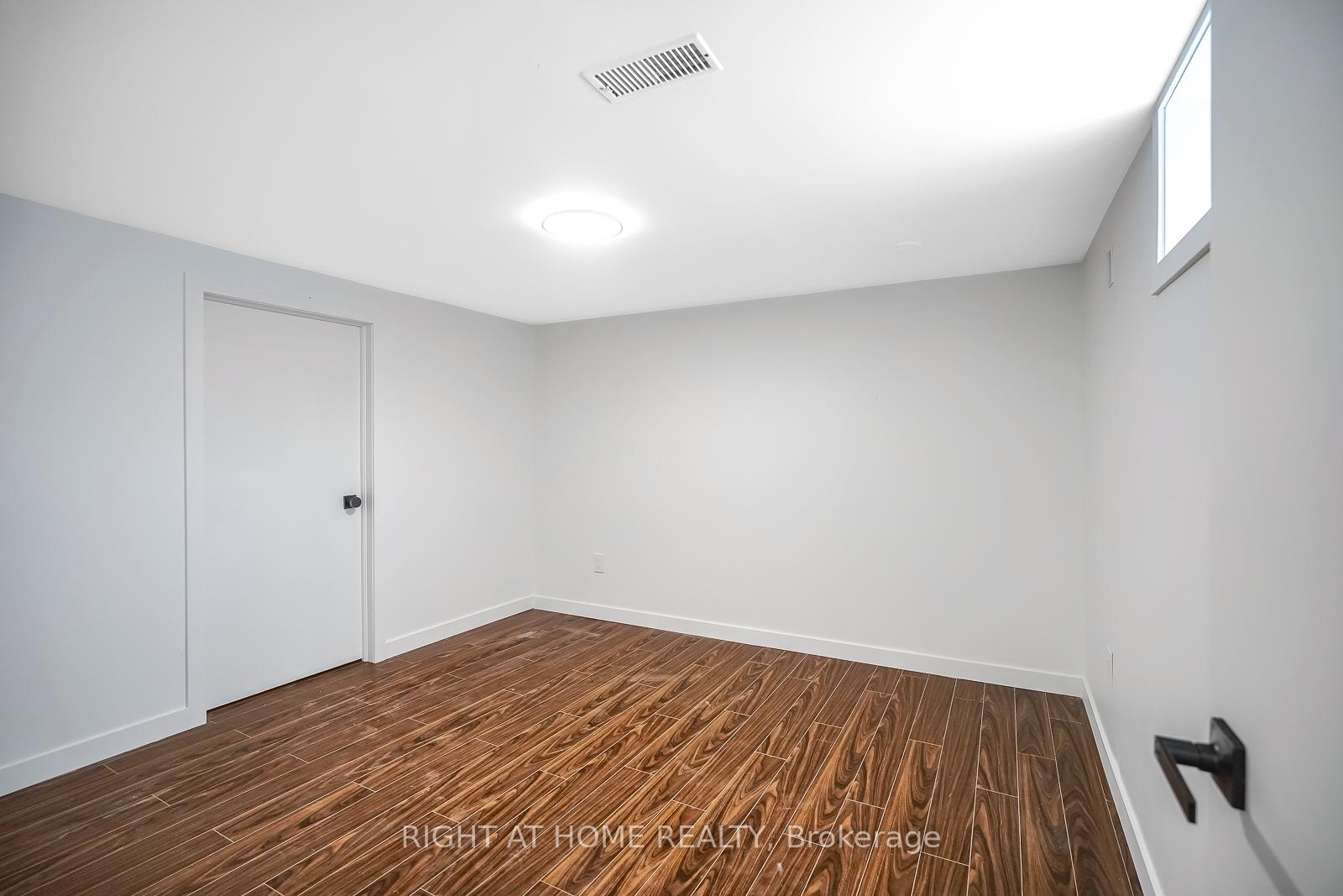 Photo 32 of 108 King Street E, Hamilton, Dundas — HOMEH