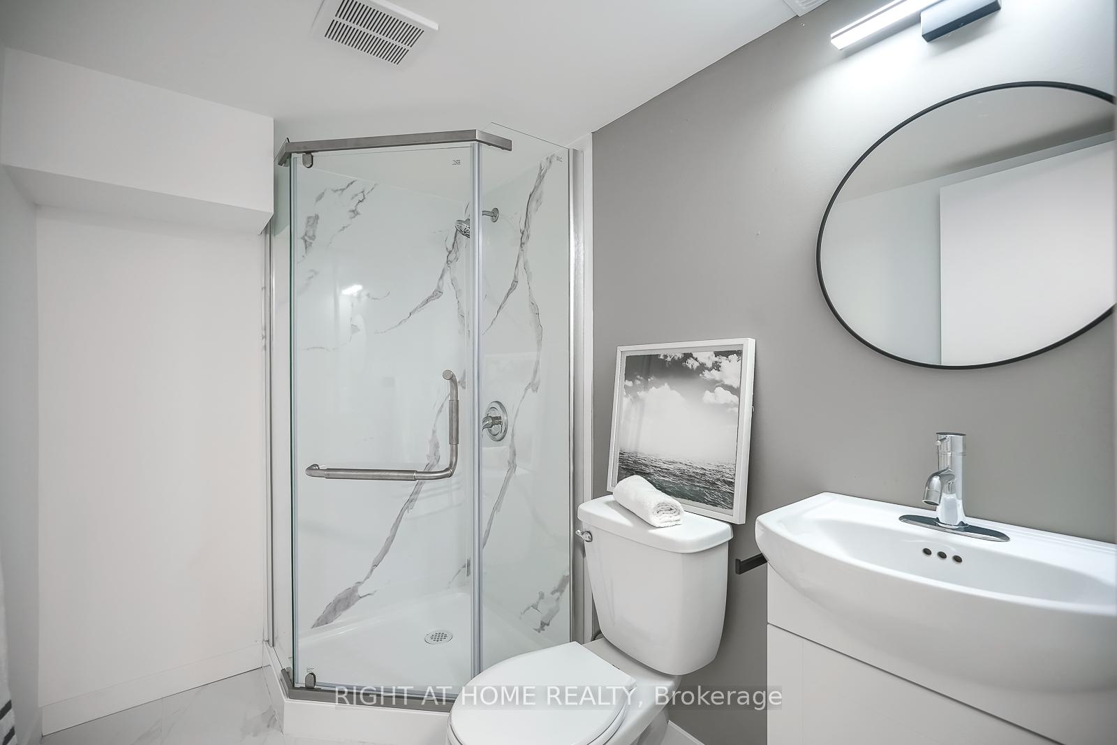 Photo 33 of 108 King Street E, Hamilton, Dundas — HOMEH