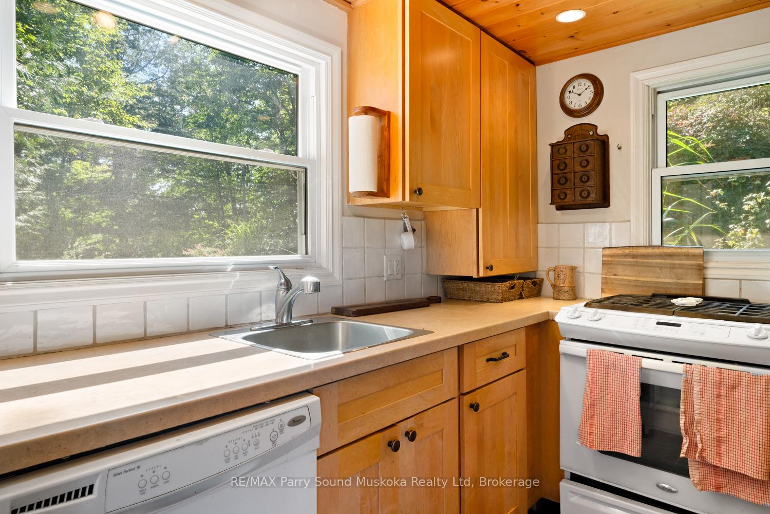 Photo 24 of 58 Deerfield Road, McKellar — HOMEH