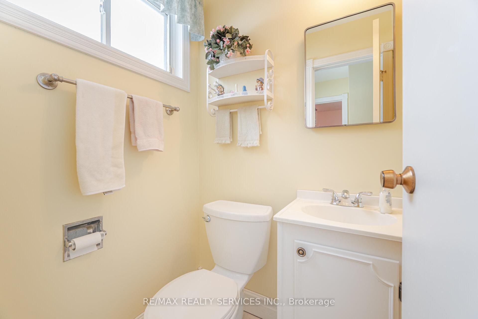 Photo 48 of 34 Parkend Avenue, Brampton, Brampton South — HOMEH