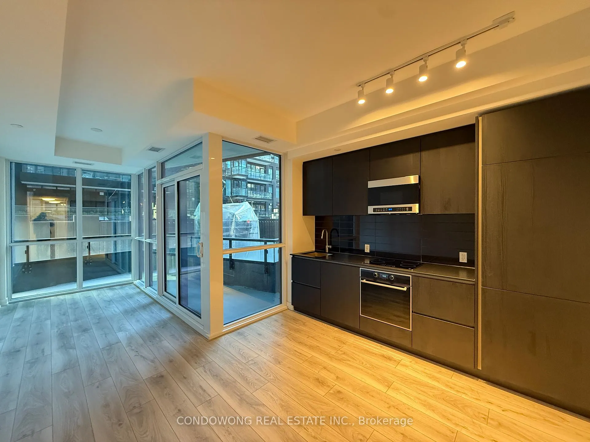 Front of Unit 208, 110 Broadway Avenue