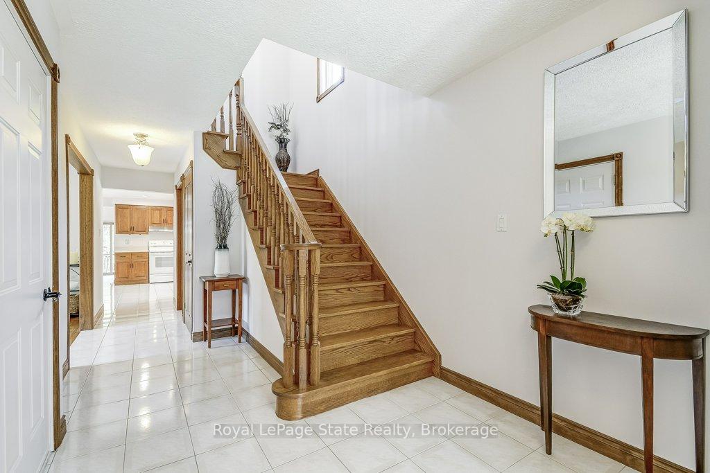 Photo 7 of 462 Dundurn Street S, Hamilton, Kirkendall — HOMEH