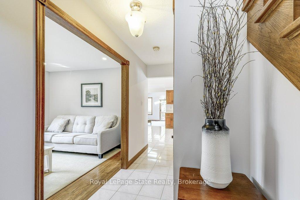 Photo 8 of 462 Dundurn Street S, Hamilton, Kirkendall — HOMEH