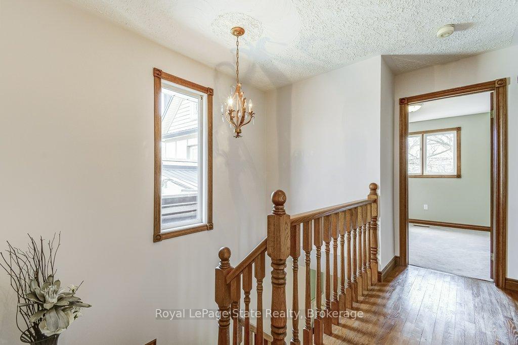 Photo 24 of 462 Dundurn Street S, Hamilton, Kirkendall — HOMEH