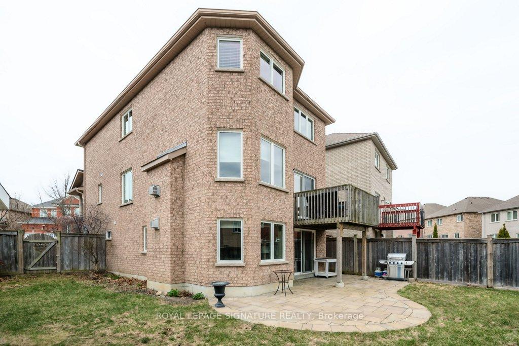 Photo 2 of 13 Shapland Crescent, Ajax, Northeast Ajax — HOMEH