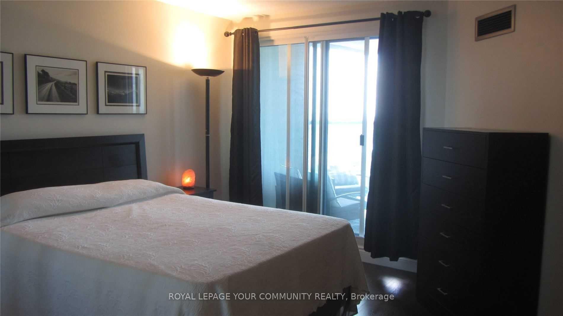Photo 6 of Unit 2311, 77 Harbour Square, Toronto, Waterfront Communities — HOMEH