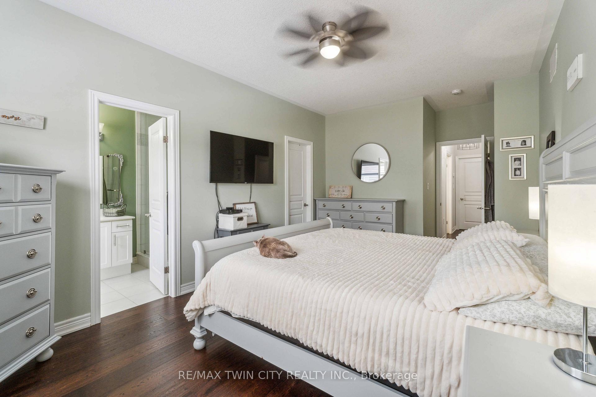 Photo 16 of 218 Bellagio Avenue, Hamilton, Rural Glanbrook — HOMEH