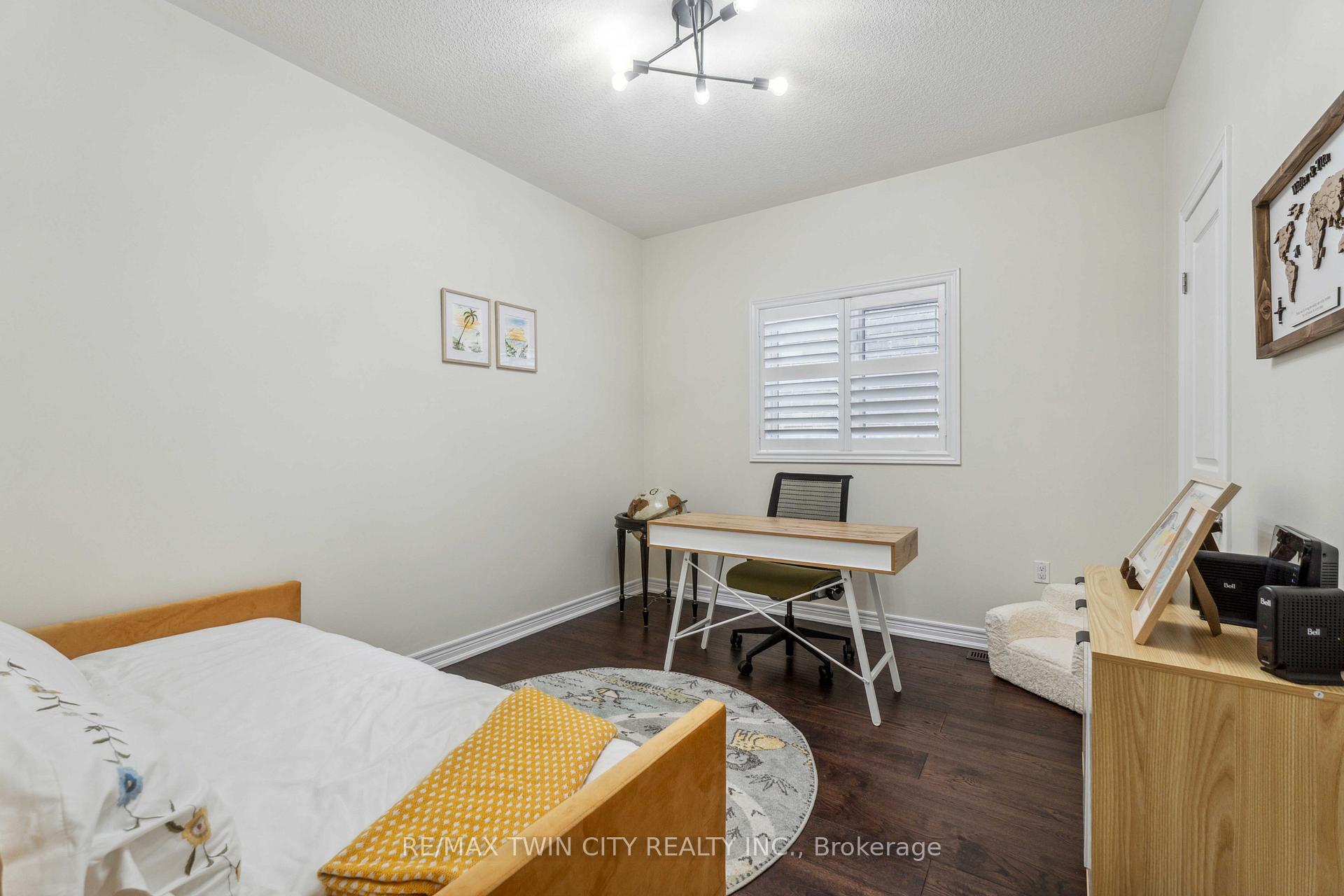 Photo 19 of 218 Bellagio Avenue, Hamilton, Rural Glanbrook — HOMEH