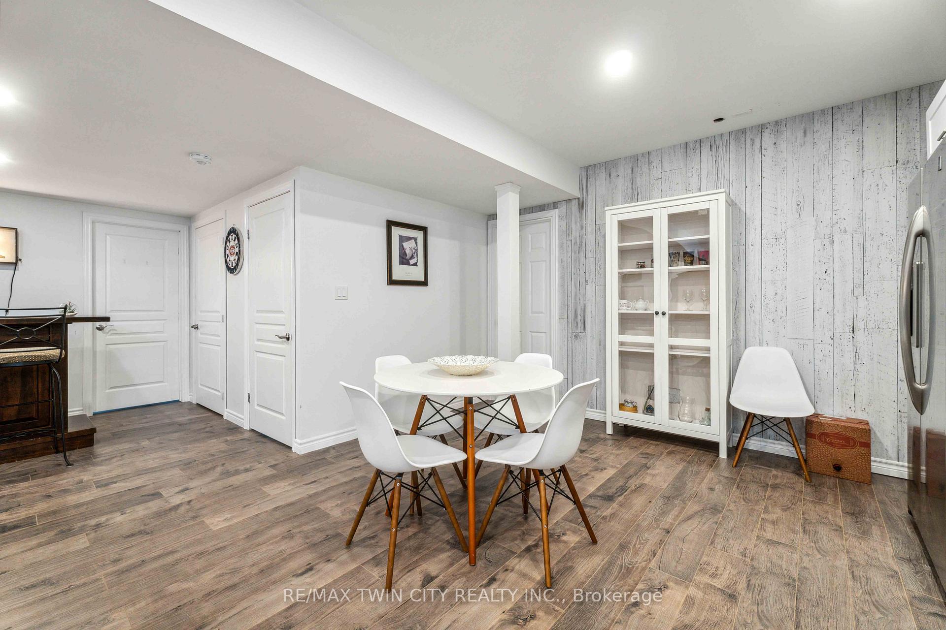 Photo 25 of 218 Bellagio Avenue, Hamilton, Rural Glanbrook — HOMEH