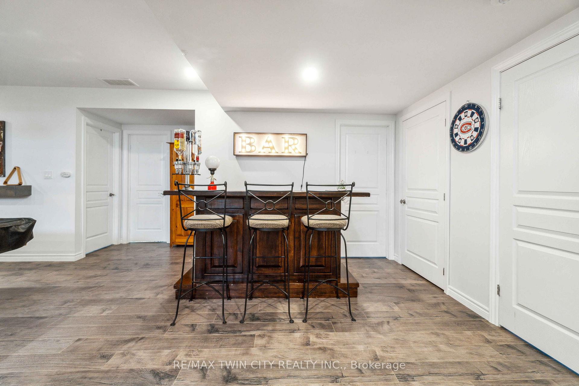 Photo 26 of 218 Bellagio Avenue, Hamilton, Rural Glanbrook — HOMEH
