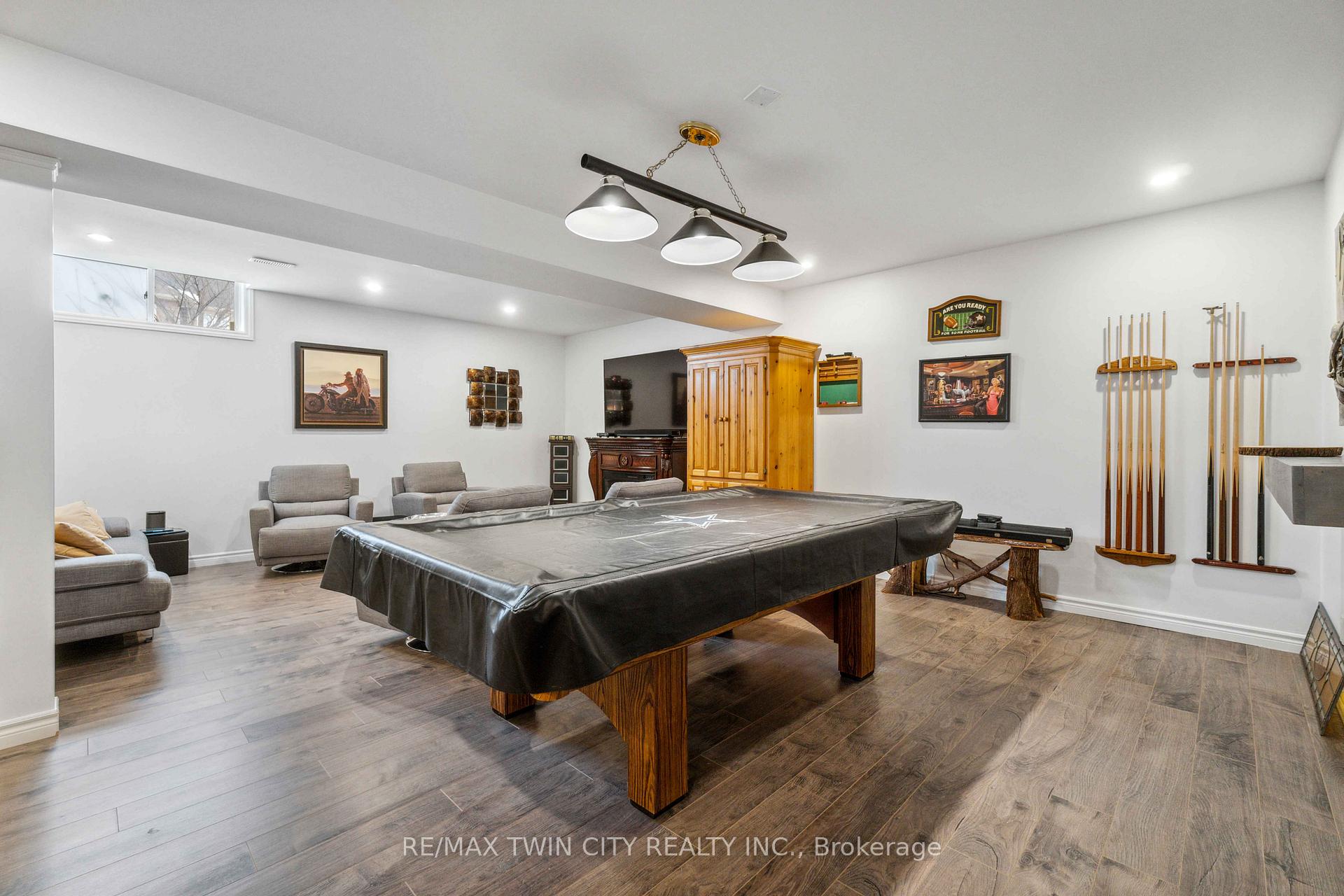 Photo 28 of 218 Bellagio Avenue, Hamilton, Rural Glanbrook — HOMEH