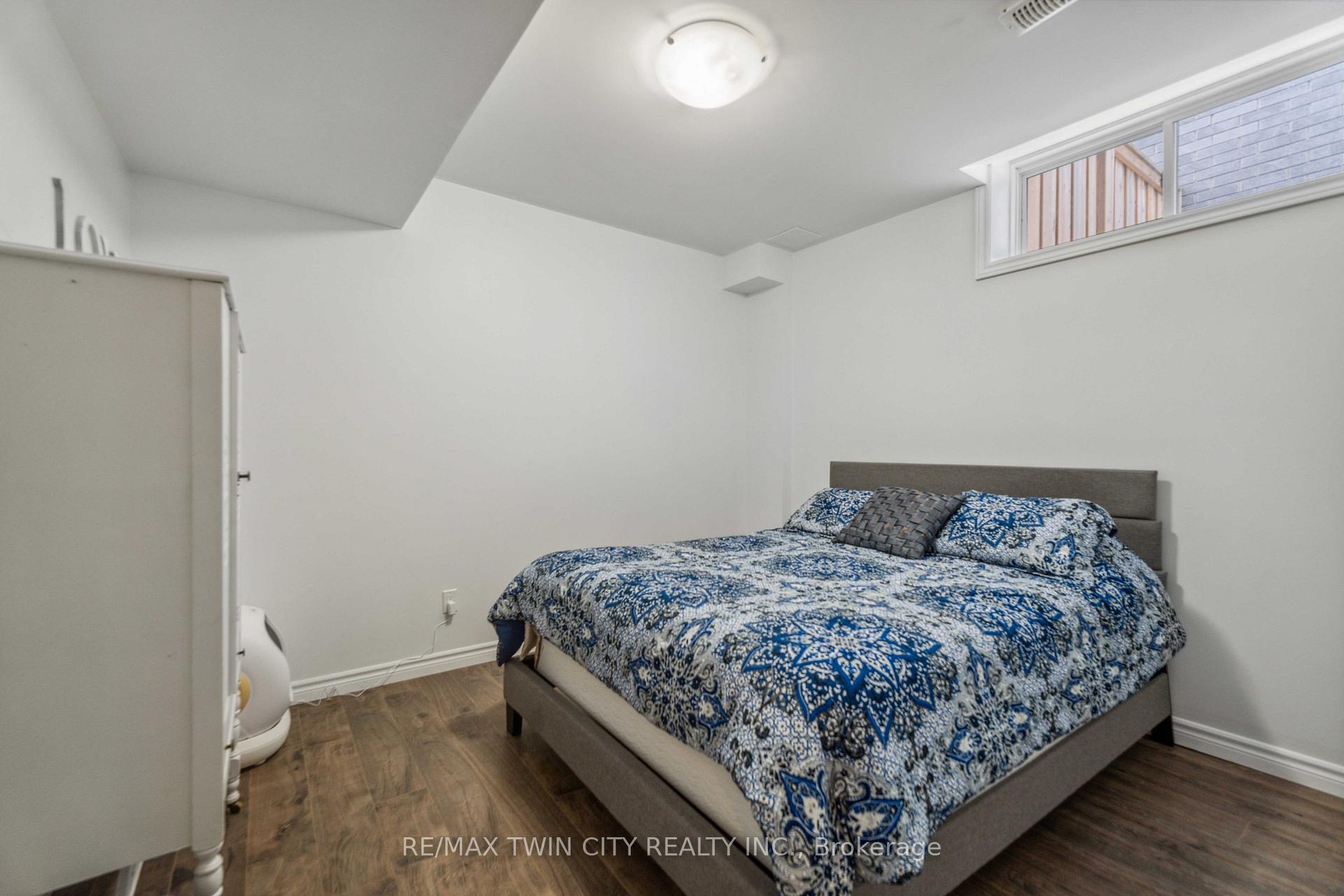 Photo 30 of 218 Bellagio Avenue, Hamilton, Rural Glanbrook — HOMEH