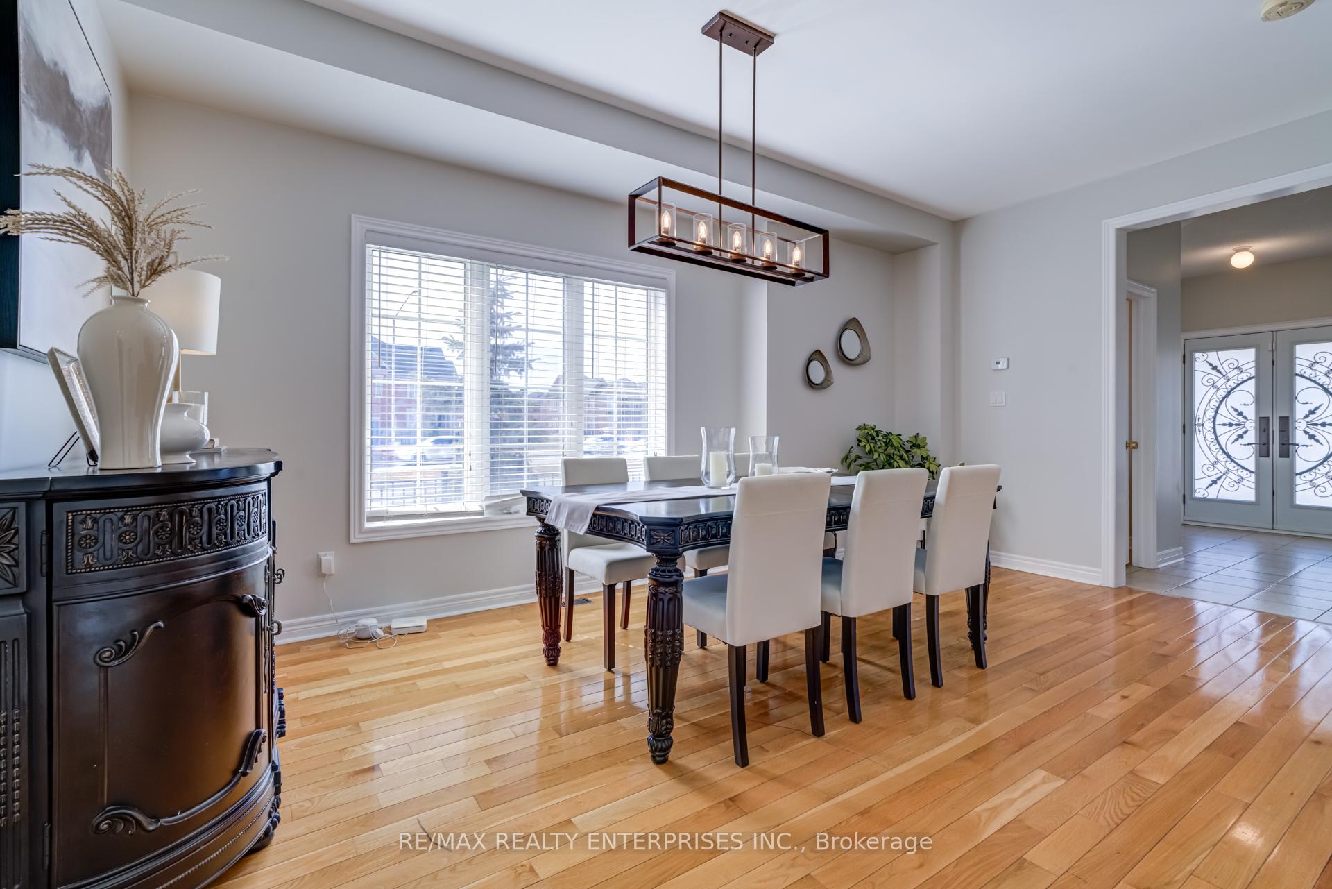 Photo 7 of 148 Bayhampton Drive, Brampton, Vales of Castlemore — HOMEH