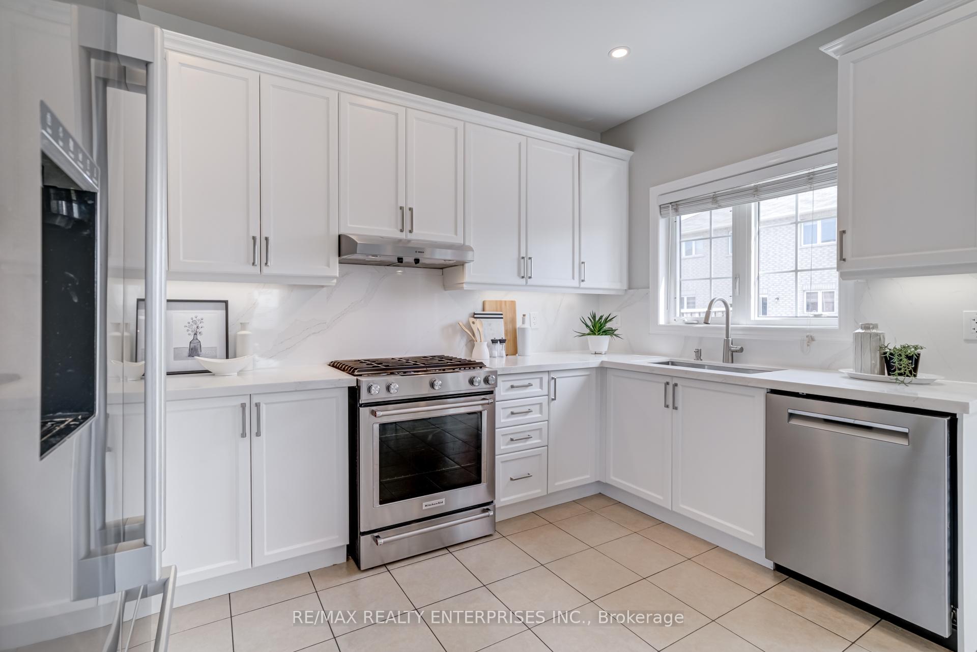 Photo 14 of 148 Bayhampton Drive, Brampton, Vales of Castlemore — HOMEH