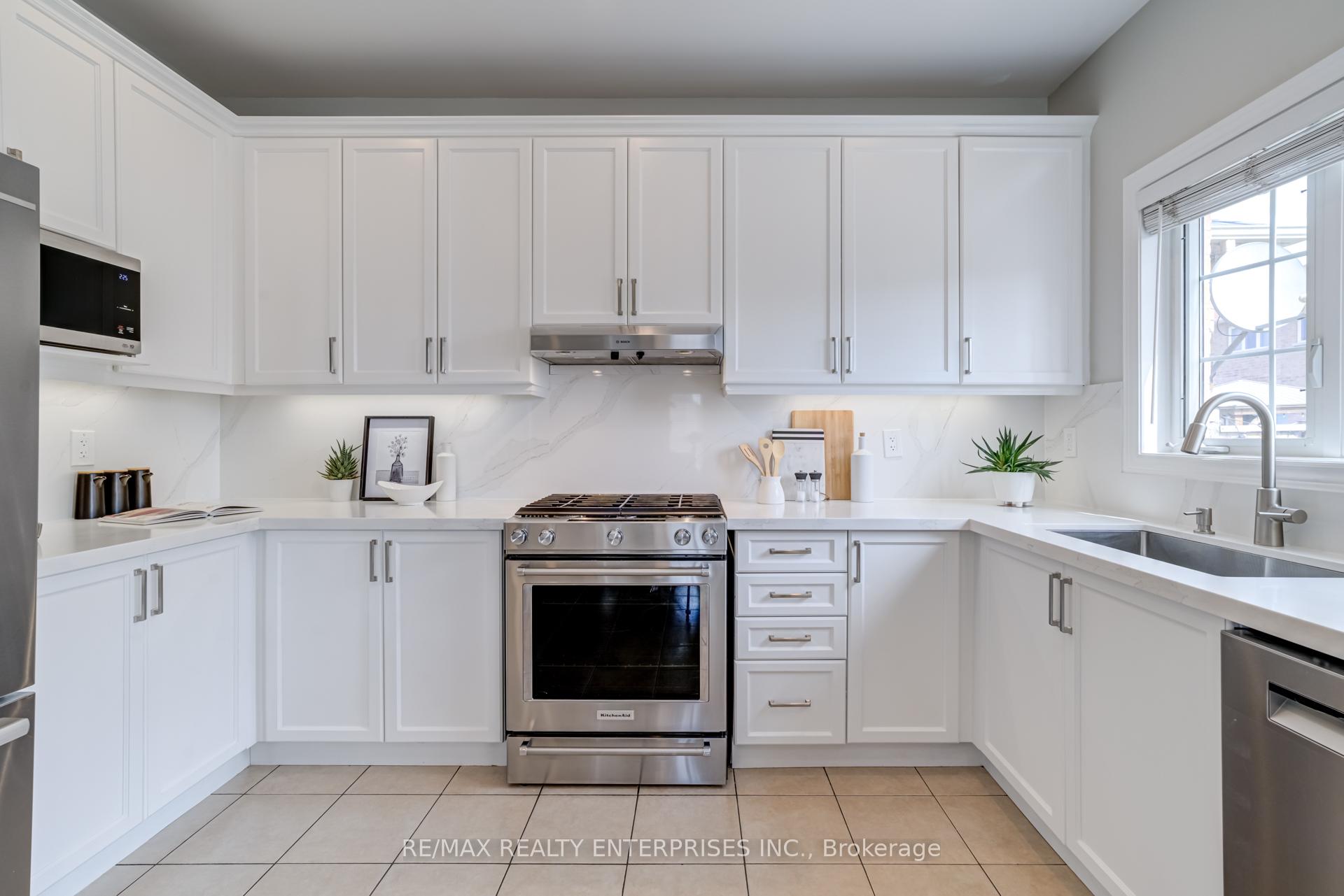 Photo 15 of 148 Bayhampton Drive, Brampton, Vales of Castlemore — HOMEH