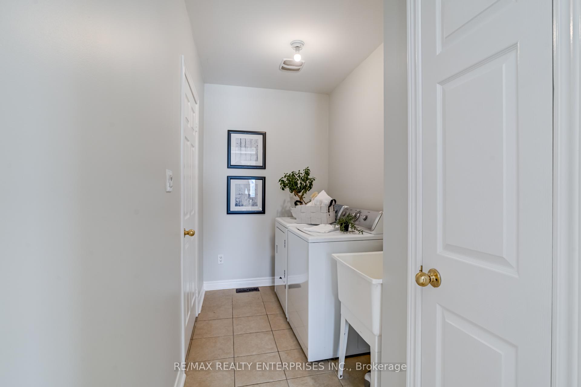 Photo 18 of 148 Bayhampton Drive, Brampton, Vales of Castlemore — HOMEH