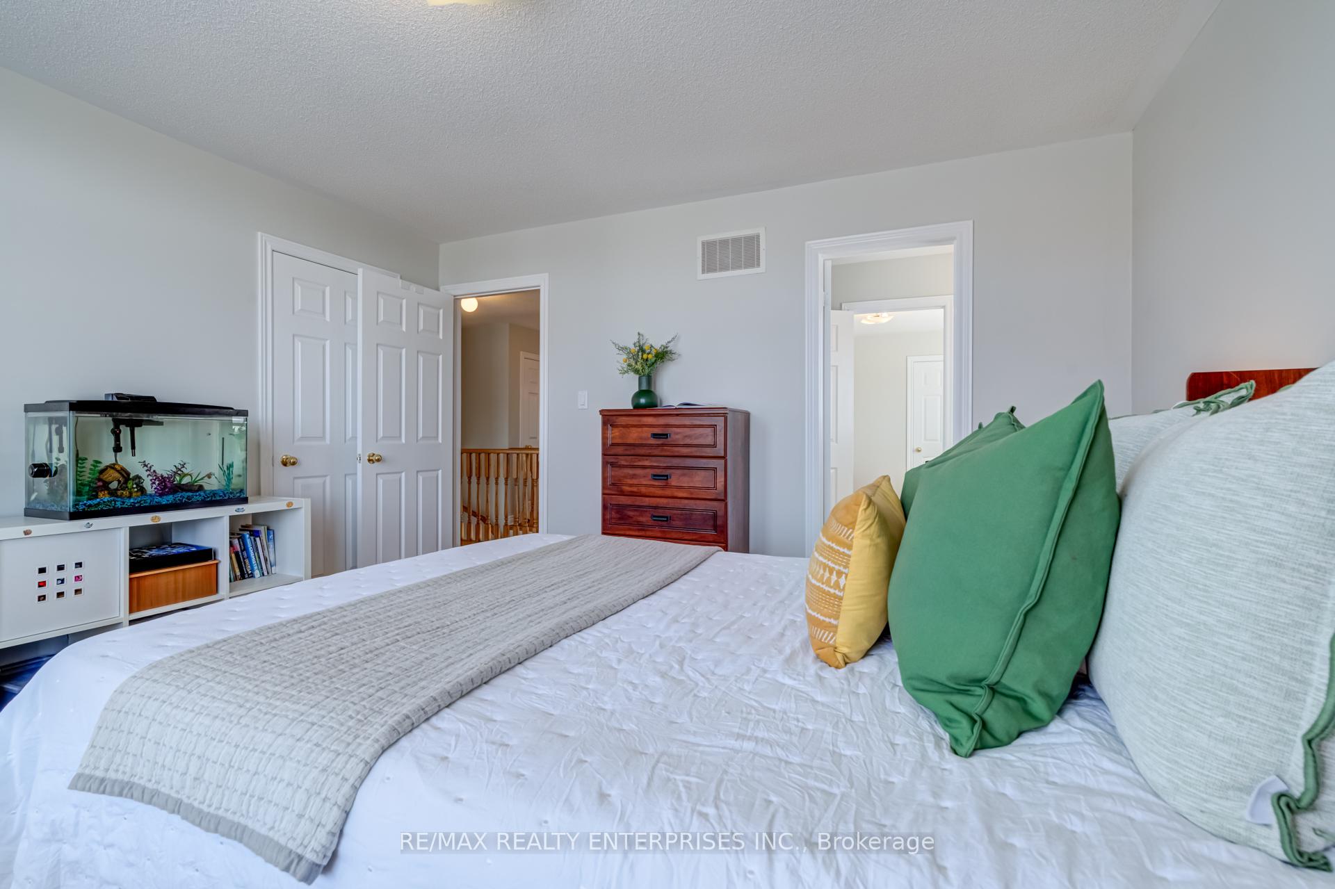 Photo 33 of 148 Bayhampton Drive, Brampton, Vales of Castlemore — HOMEH