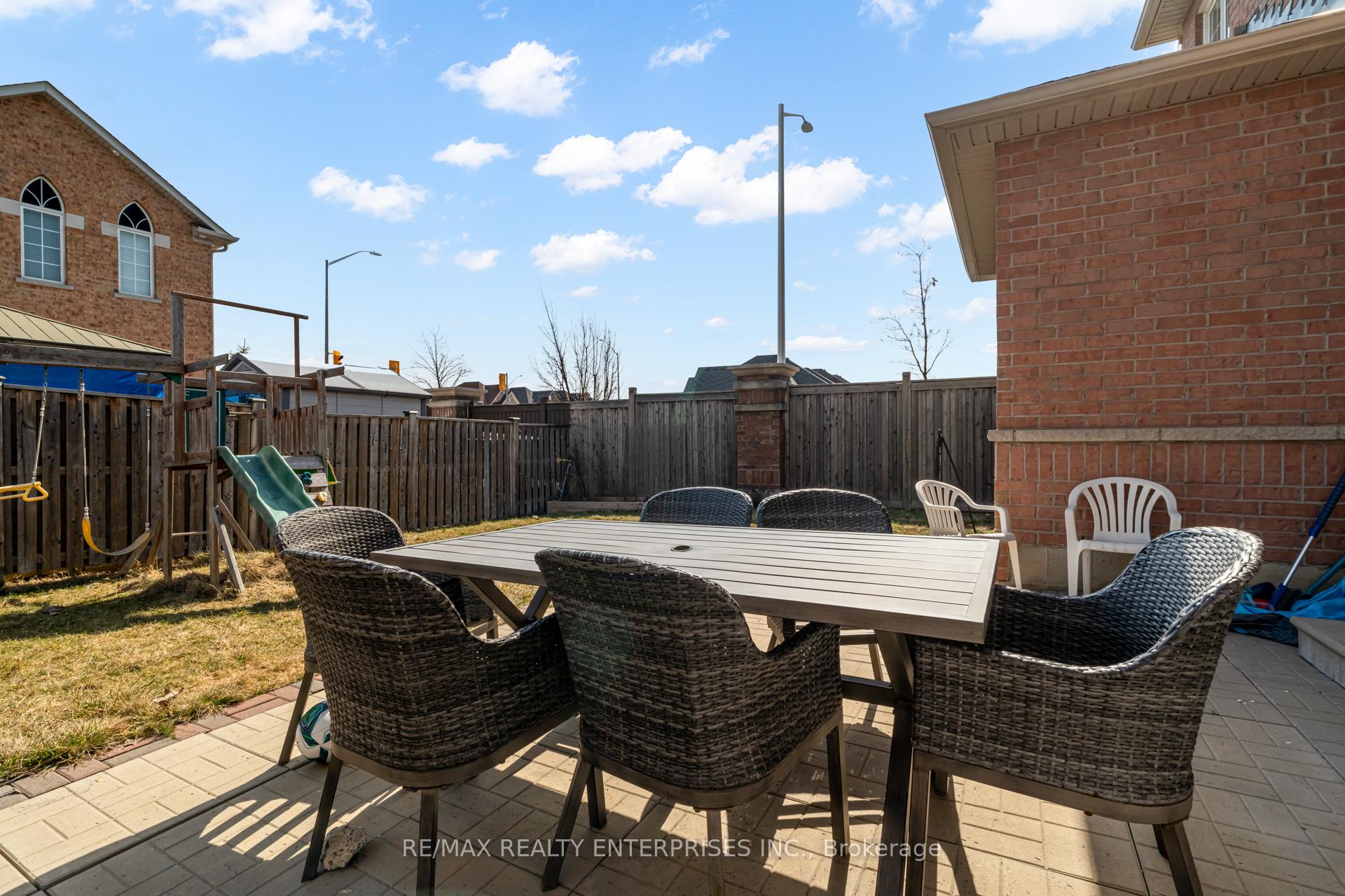 Photo 38 of 148 Bayhampton Drive, Brampton, Vales of Castlemore — HOMEH