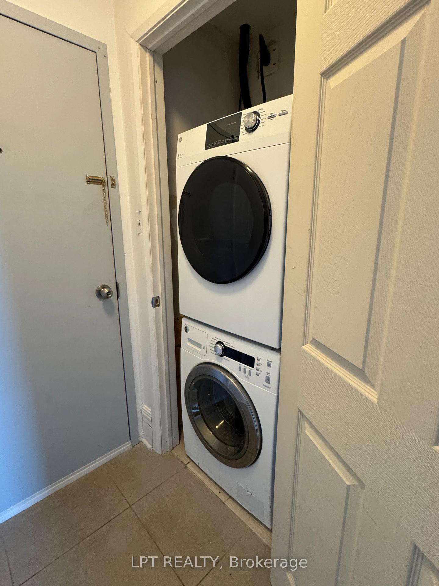 Photo 9 of Unit 1, 2 Queen Street W, Springwater, Elmvale — HOMEH