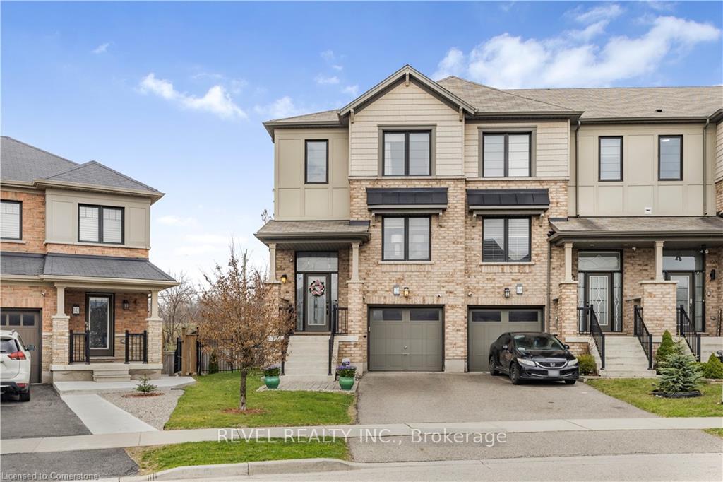 Photo 1 of 138 Crafter Crescent, Hamilton, Stoney Creek Mountain — HOMEH
