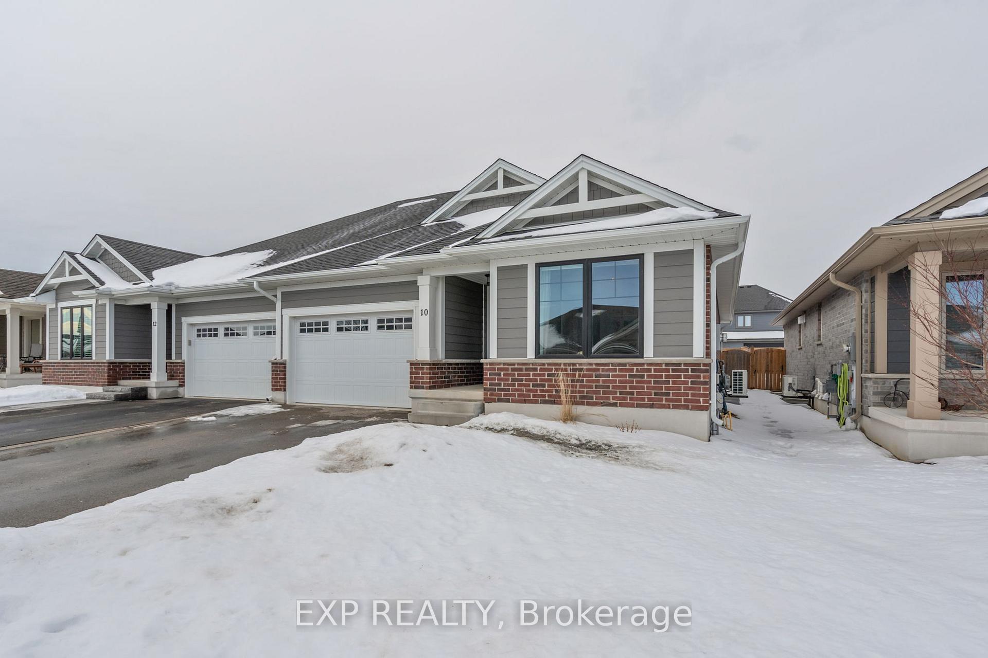 Photo 3 of 10 Ashberry Place, St. Thomas — HOMEH