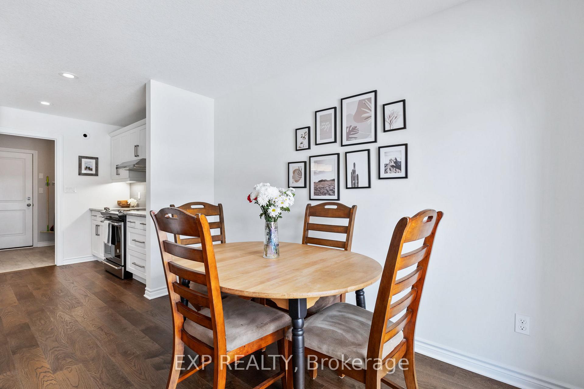 Photo 9 of 10 Ashberry Place, St. Thomas — HOMEH