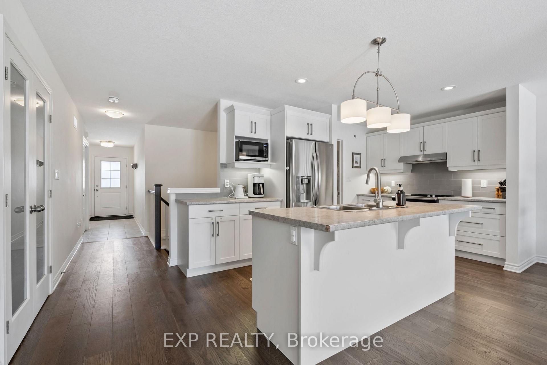 Photo 12 of 10 Ashberry Place, St. Thomas — HOMEH