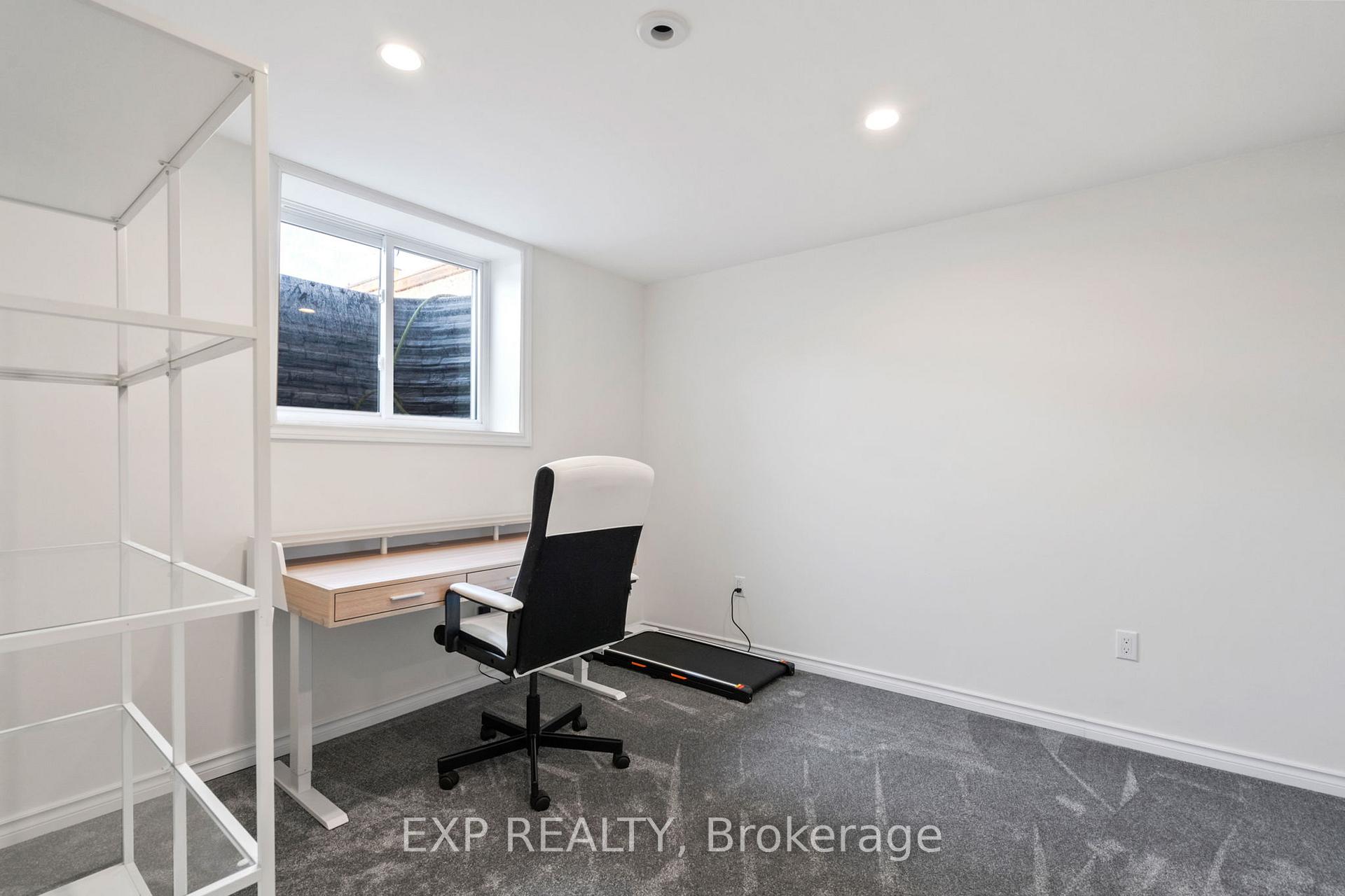 Photo 35 of 10 Ashberry Place, St. Thomas — HOMEH