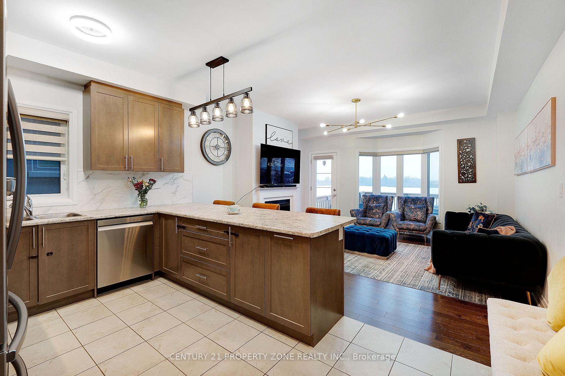 Photo 12 of 7 Dalbeattie Drive, Brampton, Bram West — HOMEH