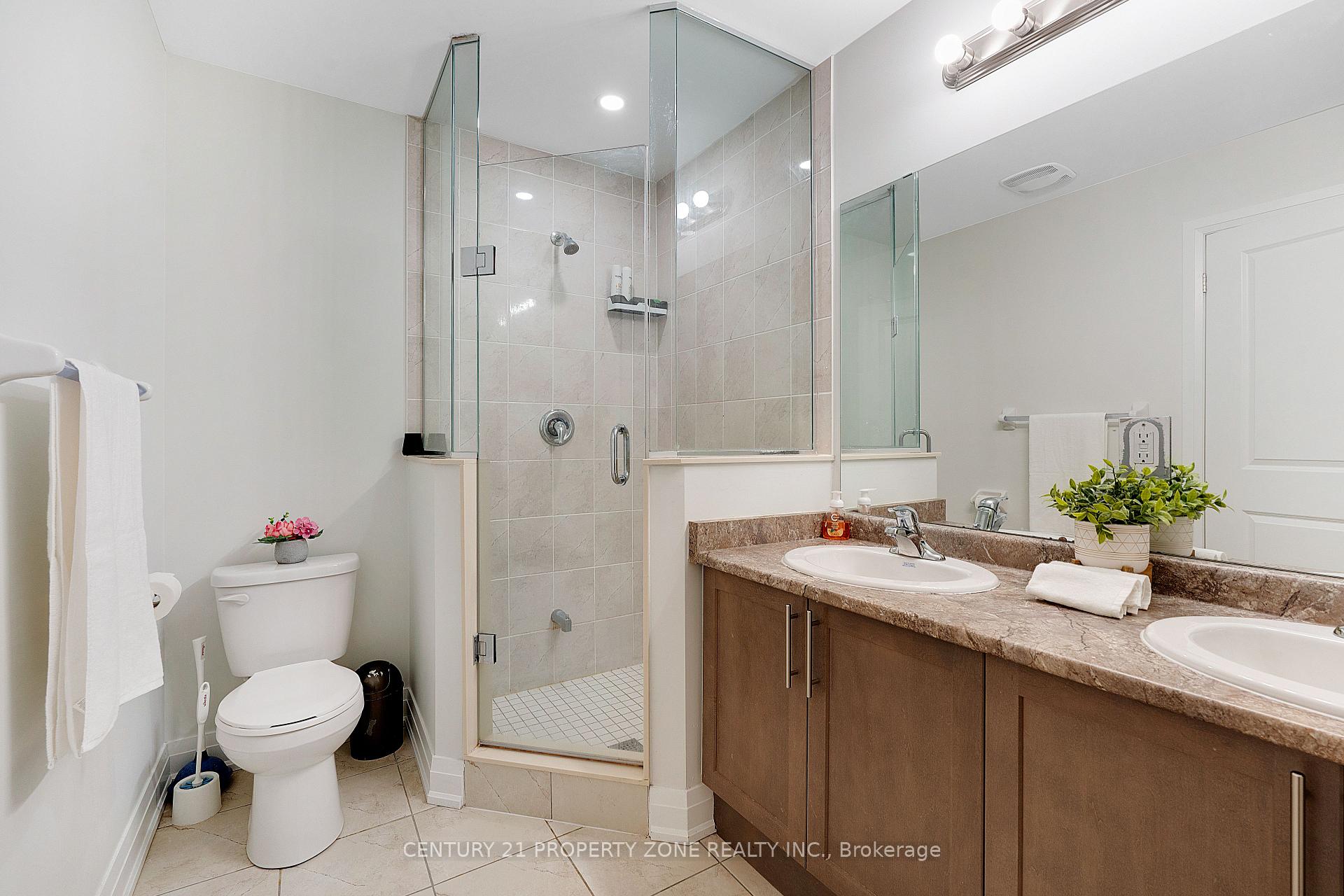 Photo 21 of 7 Dalbeattie Drive, Brampton, Bram West — HOMEH