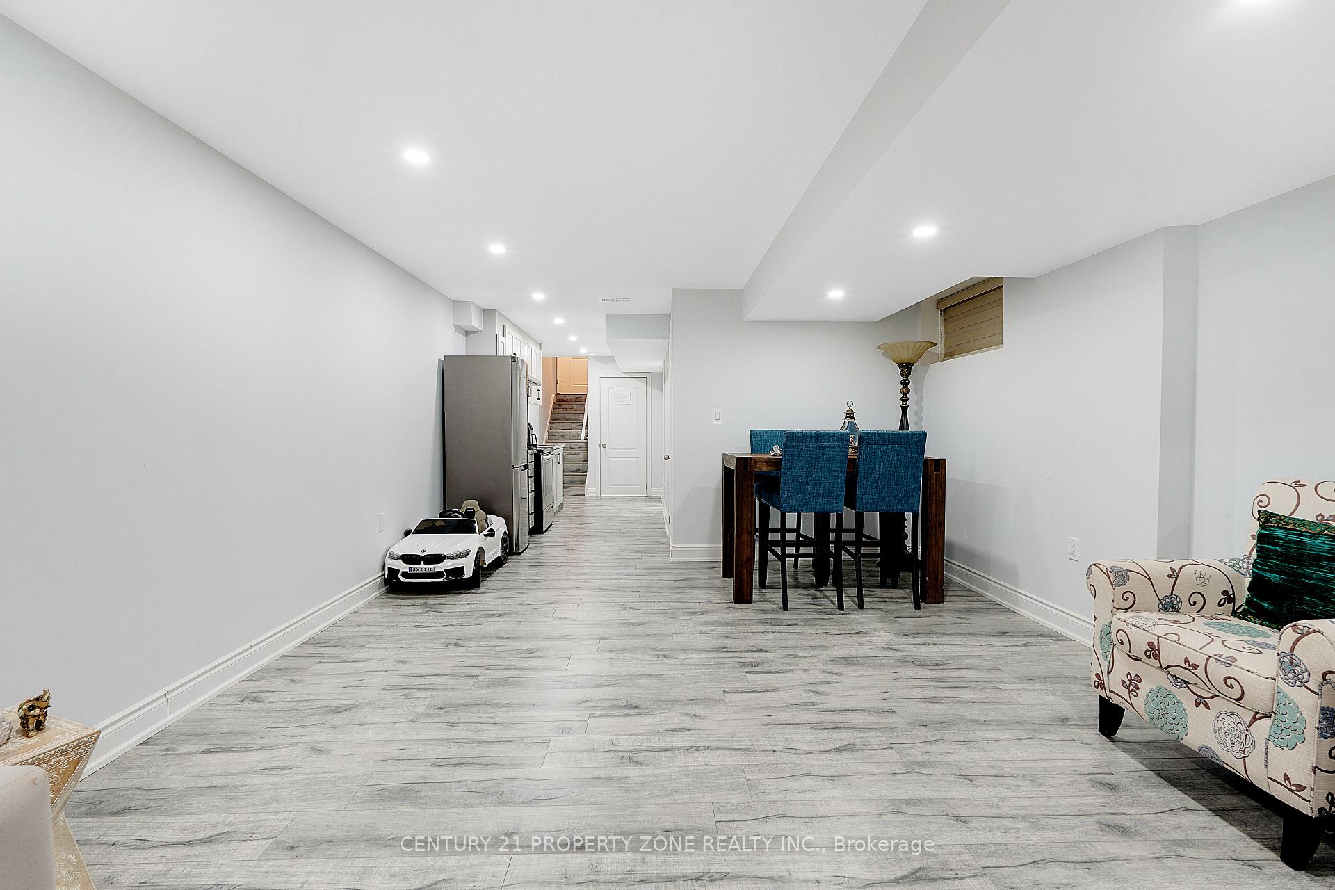 Photo 32 of 7 Dalbeattie Drive, Brampton, Bram West — HOMEH