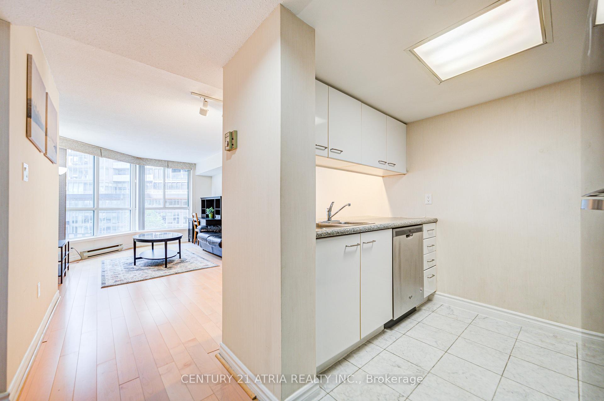 Photo 16 of Unit 401, 38 Elm Street, Toronto, Bay Street Corridor — HOMEH