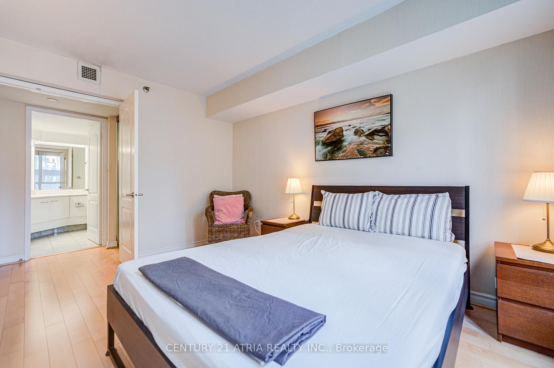Photo 33 of Unit 401, 38 Elm Street, Toronto, Bay Street Corridor — HOMEH